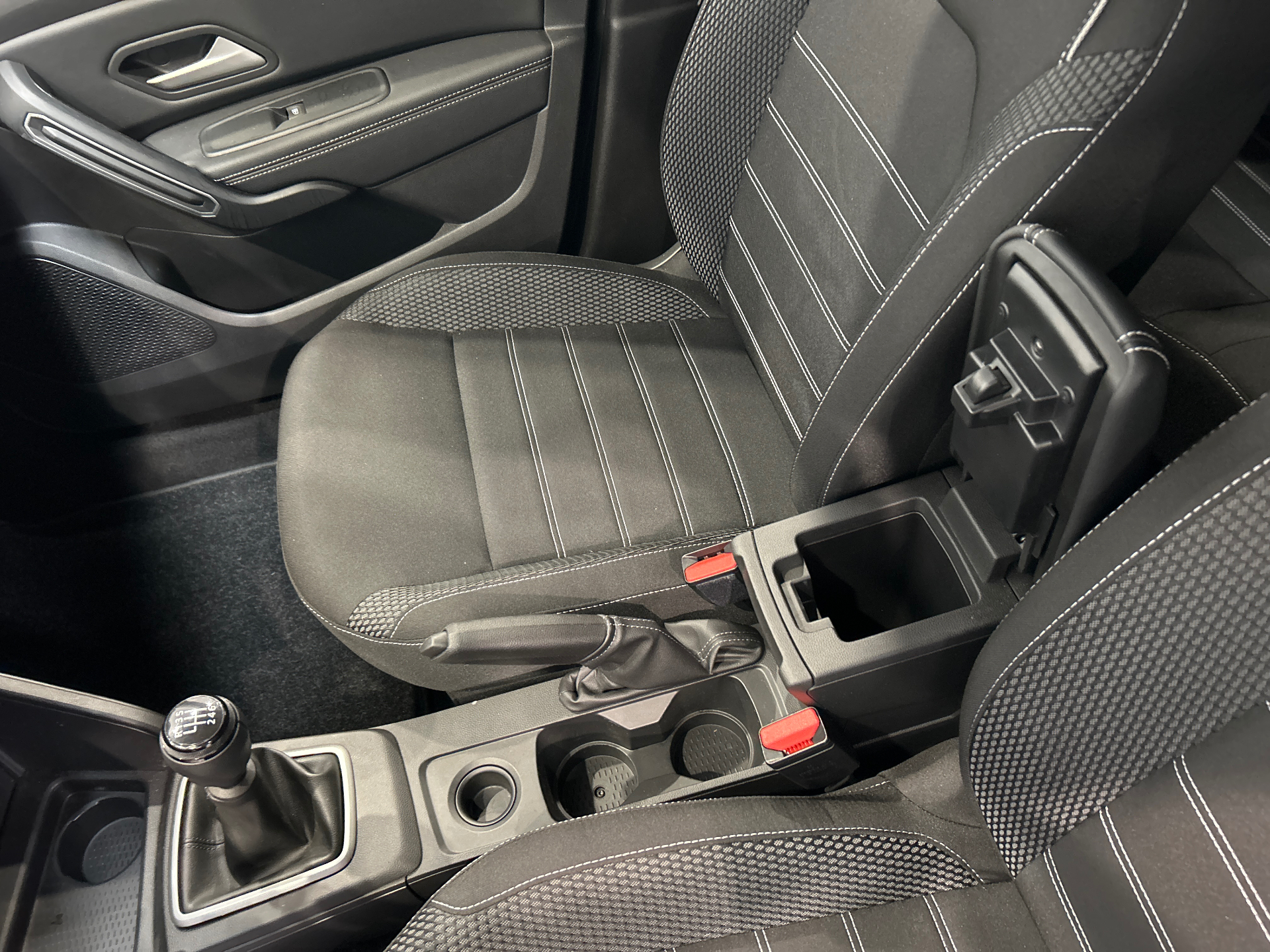 Photo 18 du véhicule DACIA DUSTER