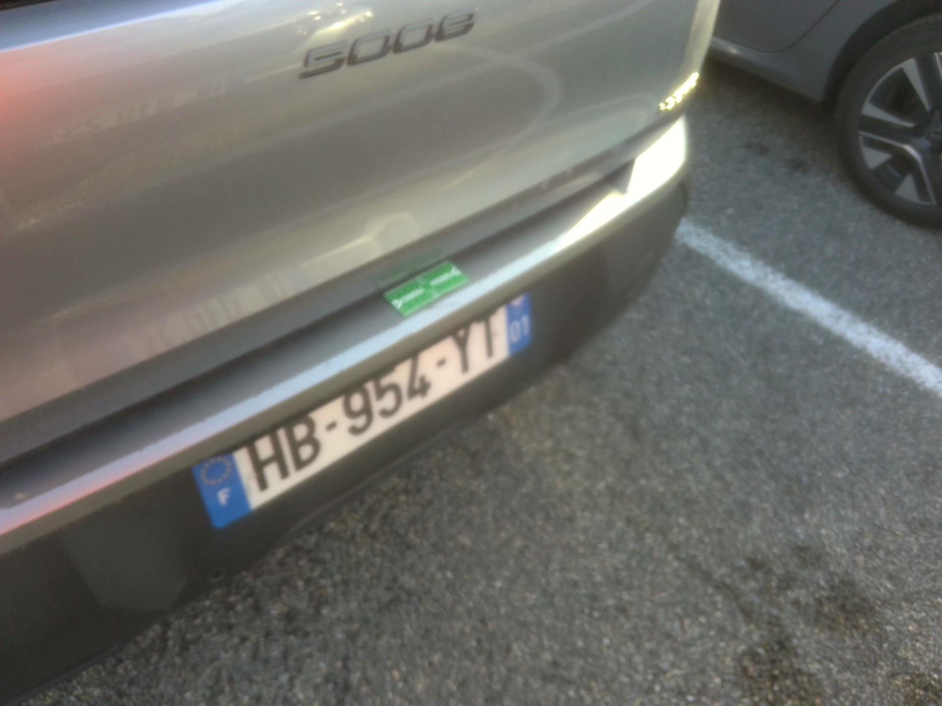 Photo 39 du véhicule PEUGEOT 5008