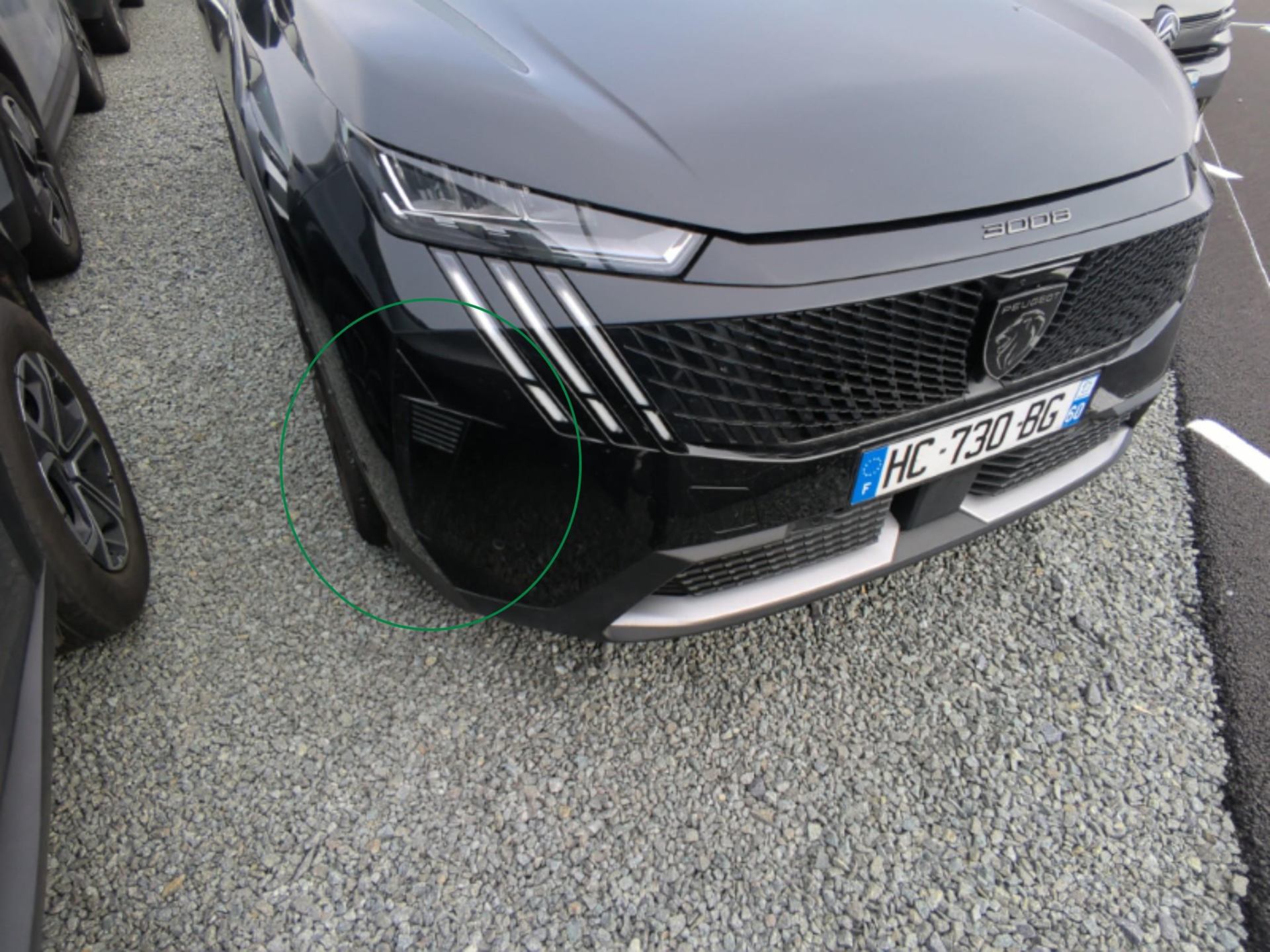 Photo 21 du véhicule PEUGEOT 3008