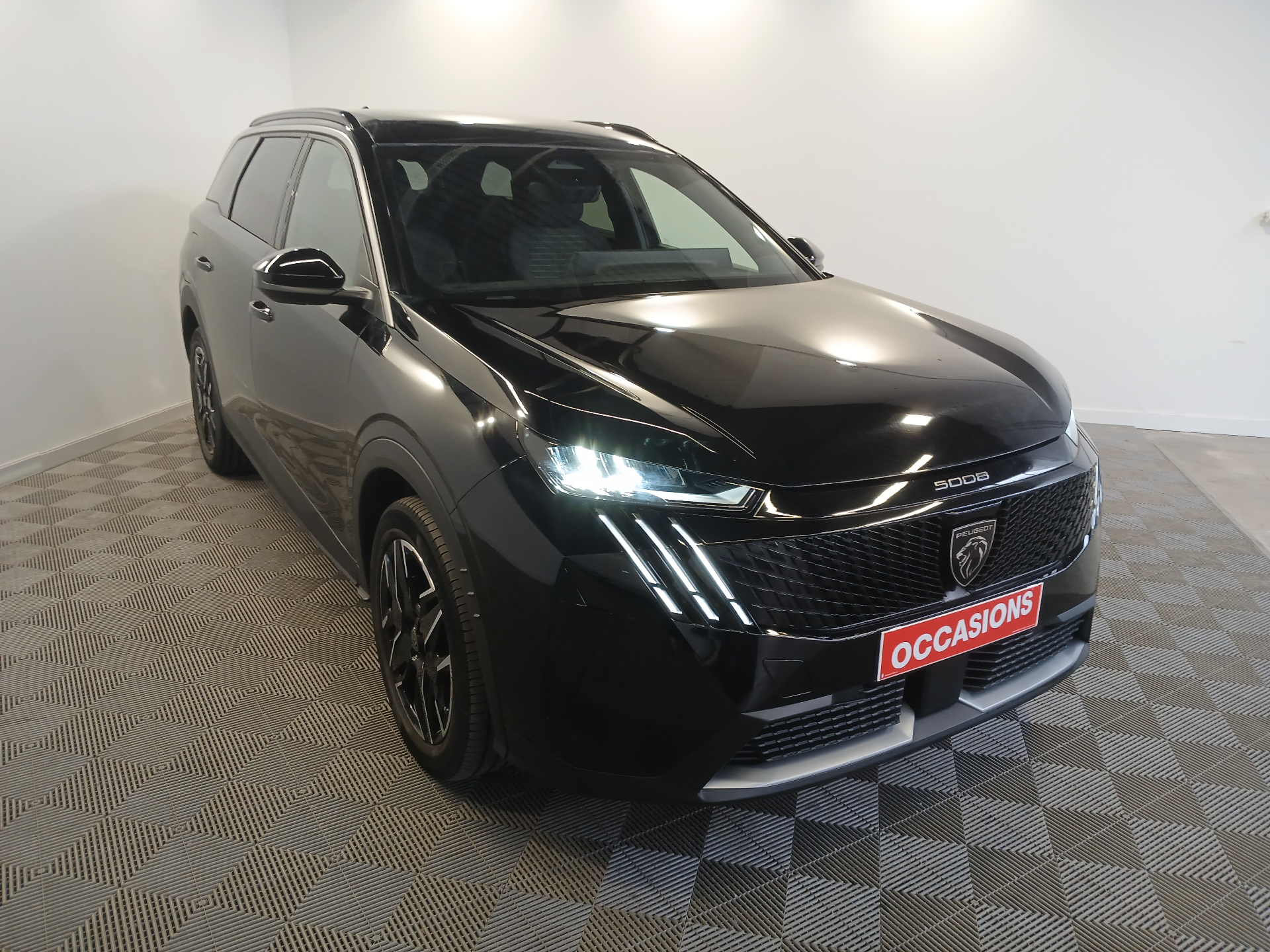 Photo 29 du véhicule PEUGEOT 5008