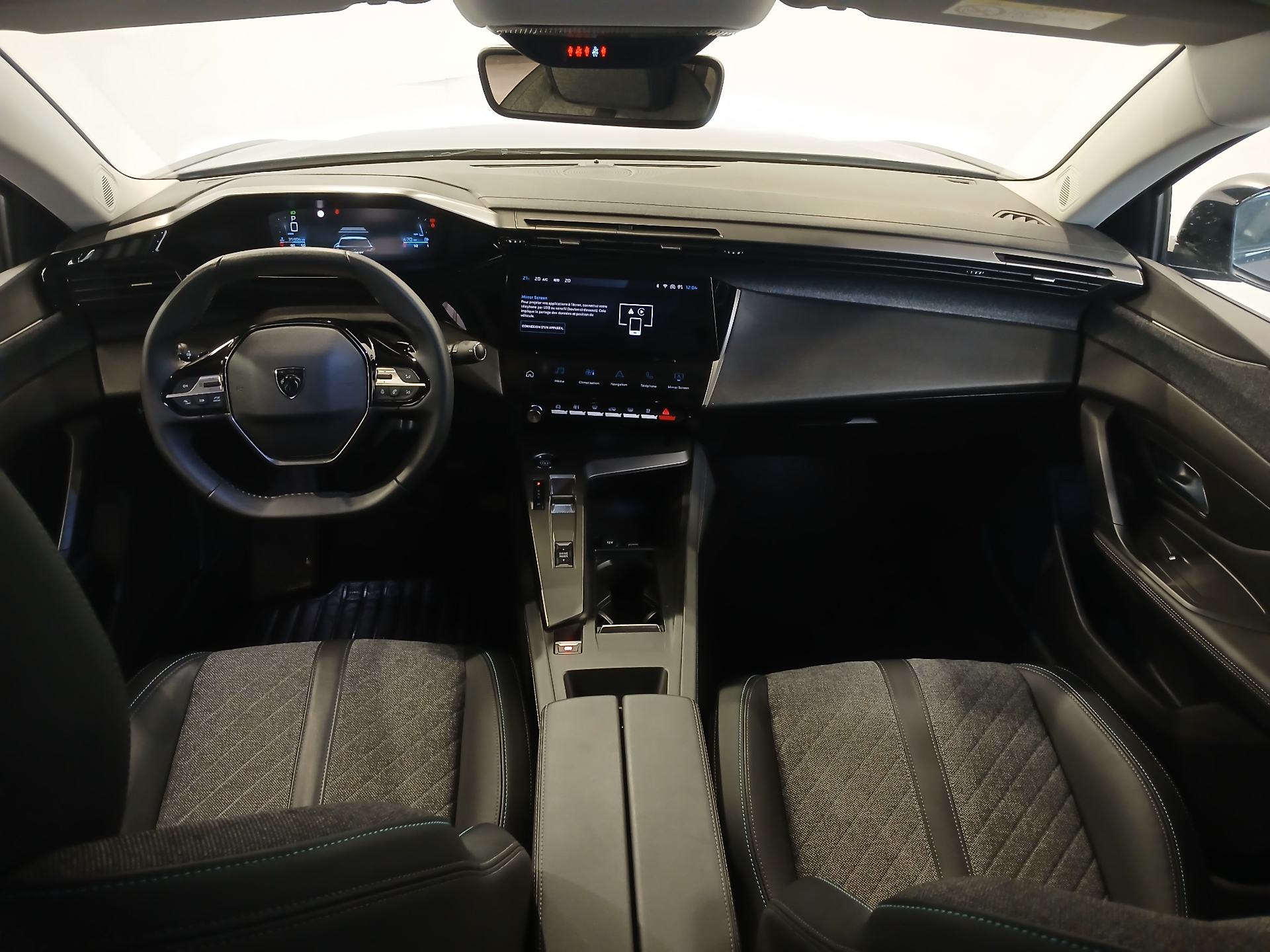 Photo 30 du véhicule PEUGEOT 408