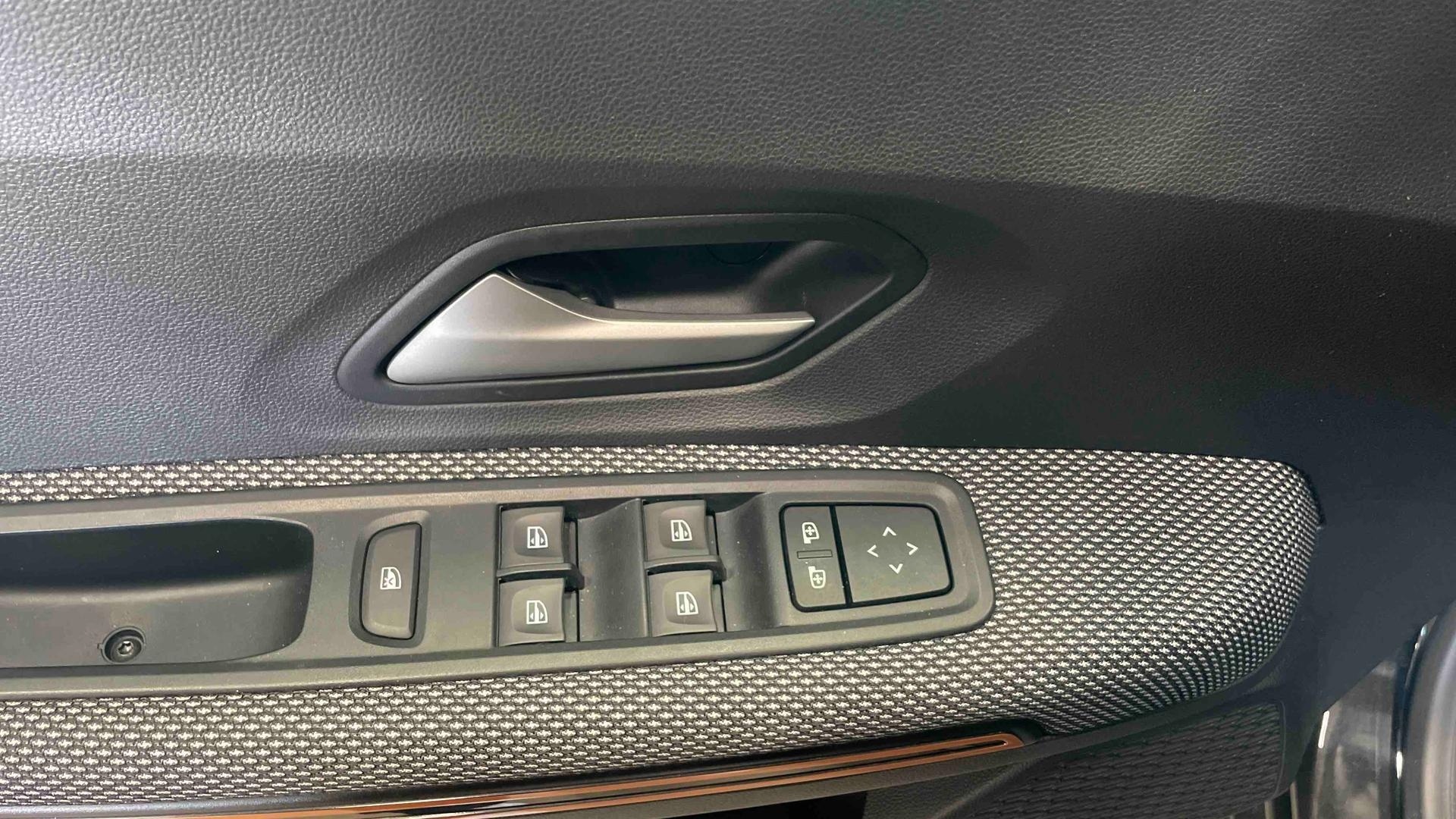 Photo 15 du véhicule DACIA SANDERO