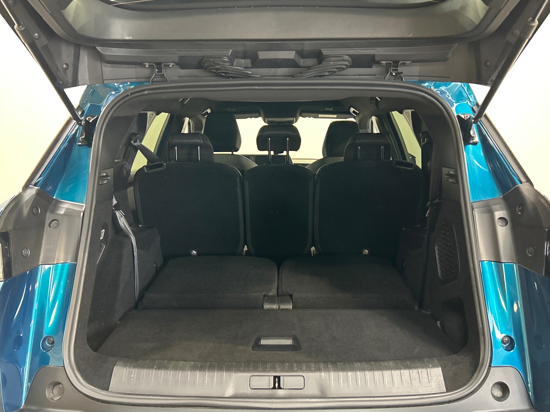 Photo 41 du véhicule PEUGEOT 5008