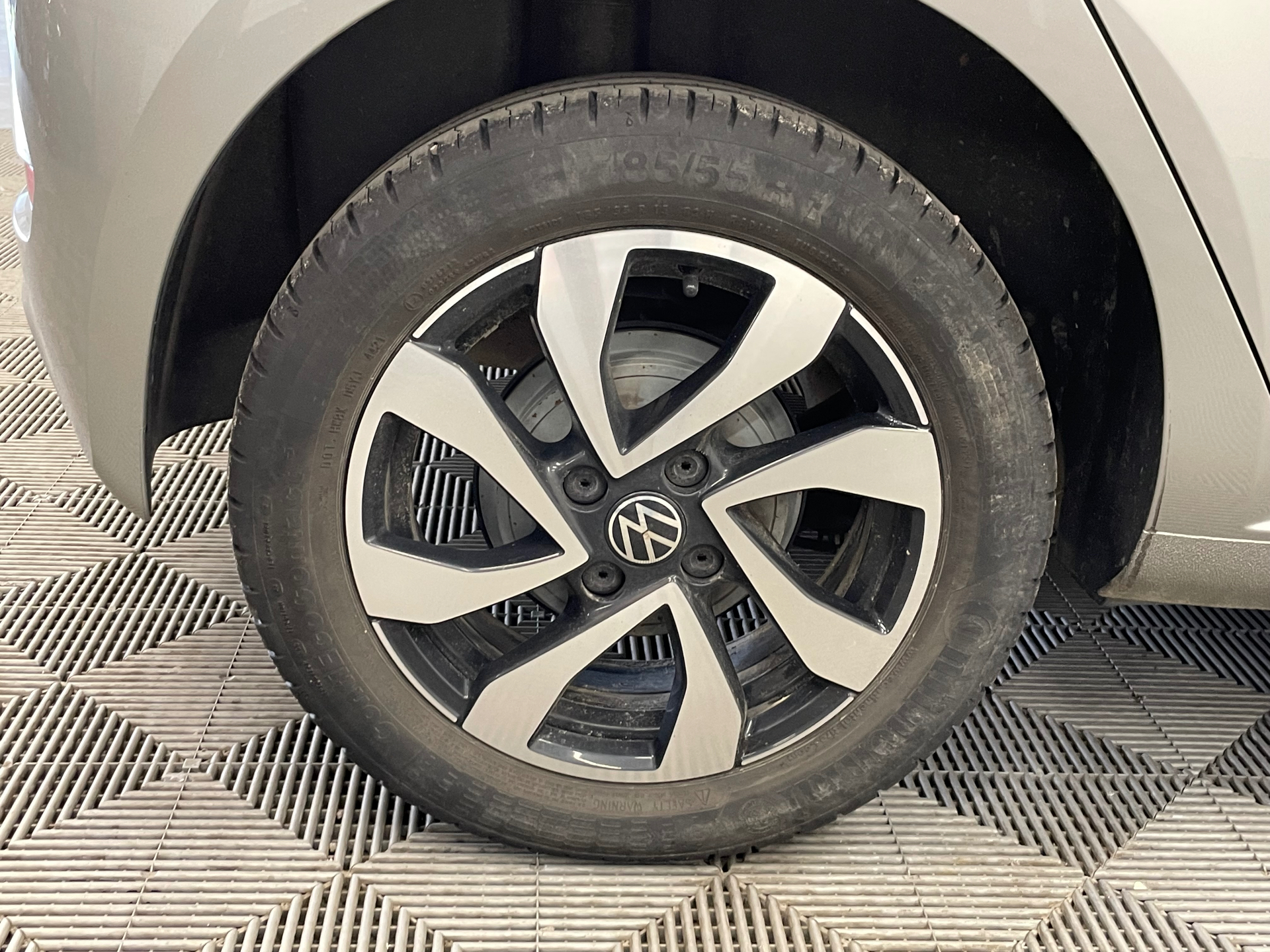 Photo 26 du véhicule VOLKSWAGEN UP! 2.0