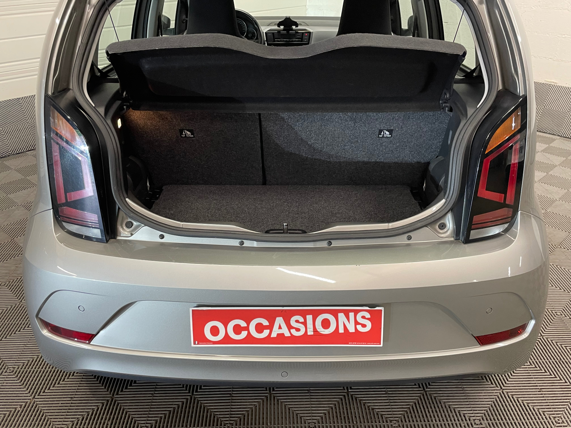 Photo 7 du véhicule VOLKSWAGEN UP! 2.0
