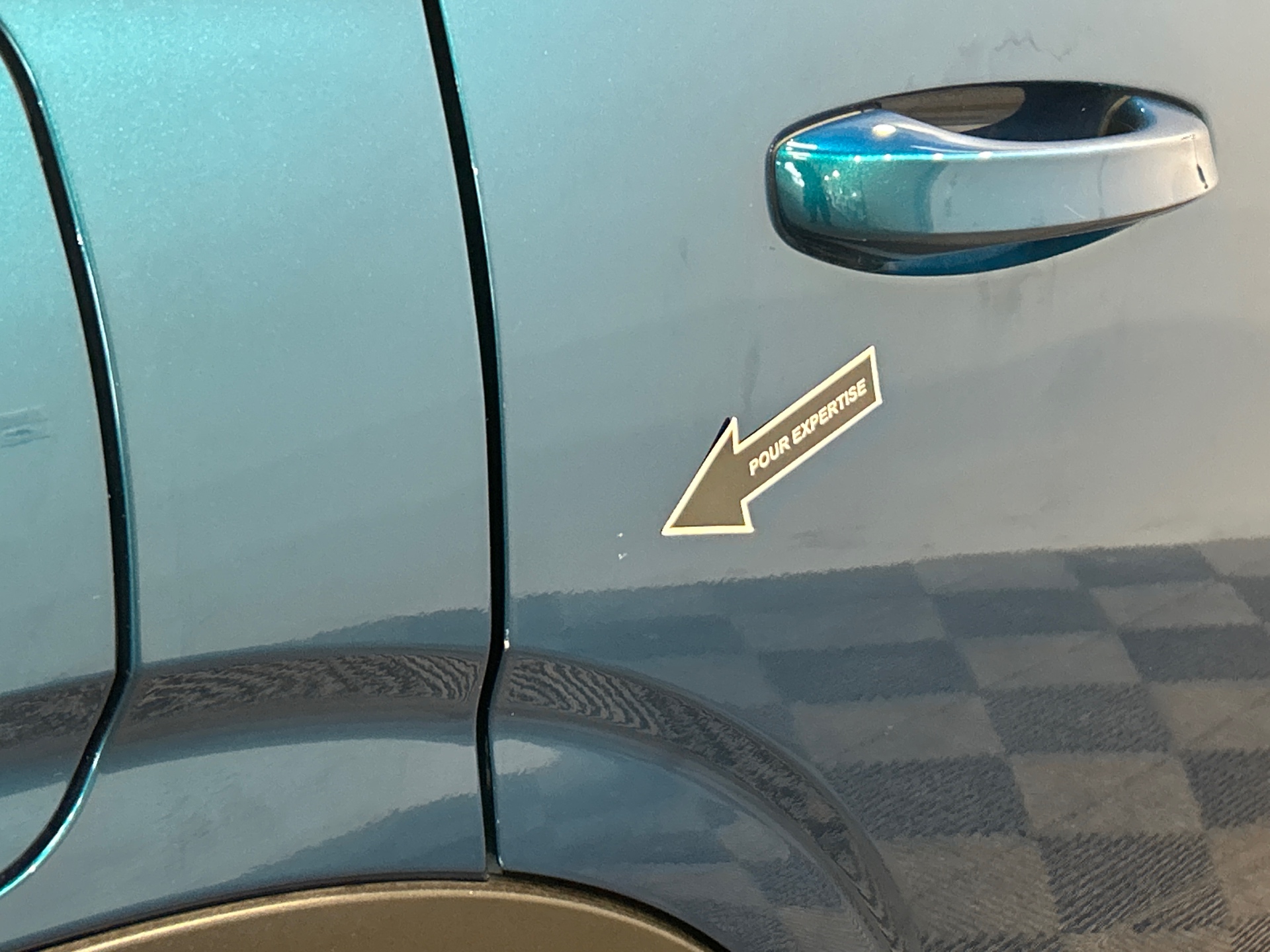 Photo 45 du véhicule PEUGEOT 5008