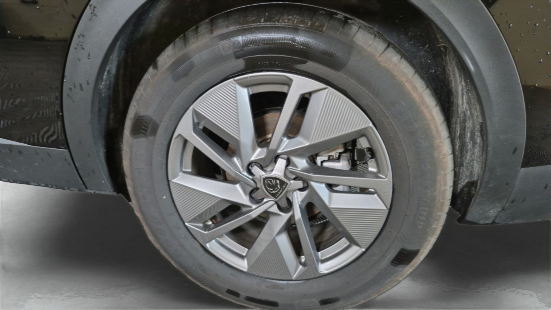 Photo 18 du véhicule PEUGEOT 408