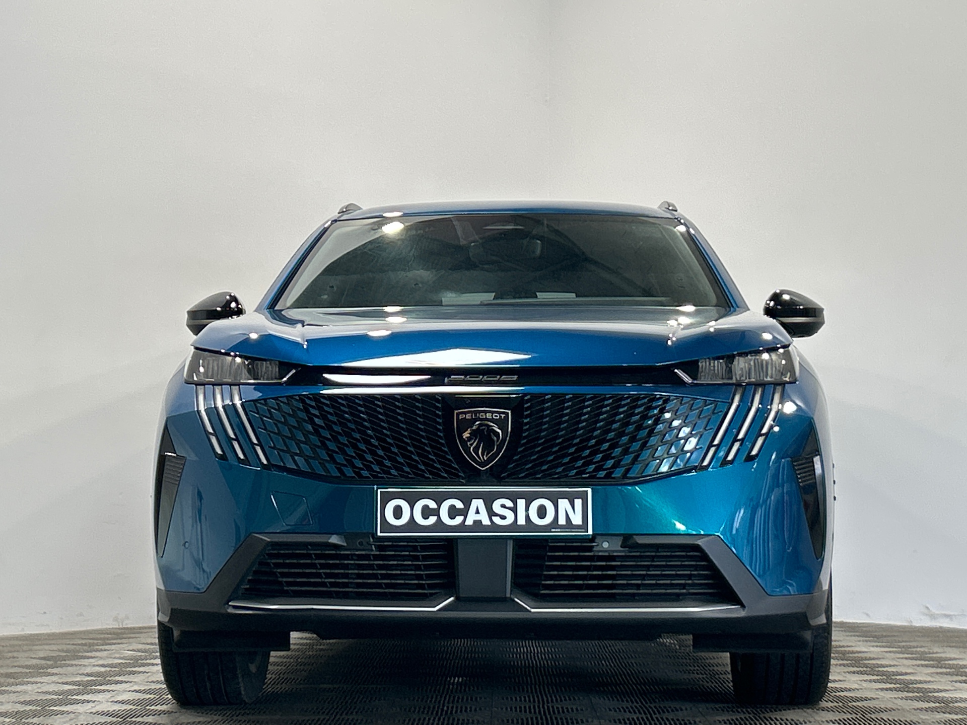 Photo 5 du véhicule PEUGEOT 5008