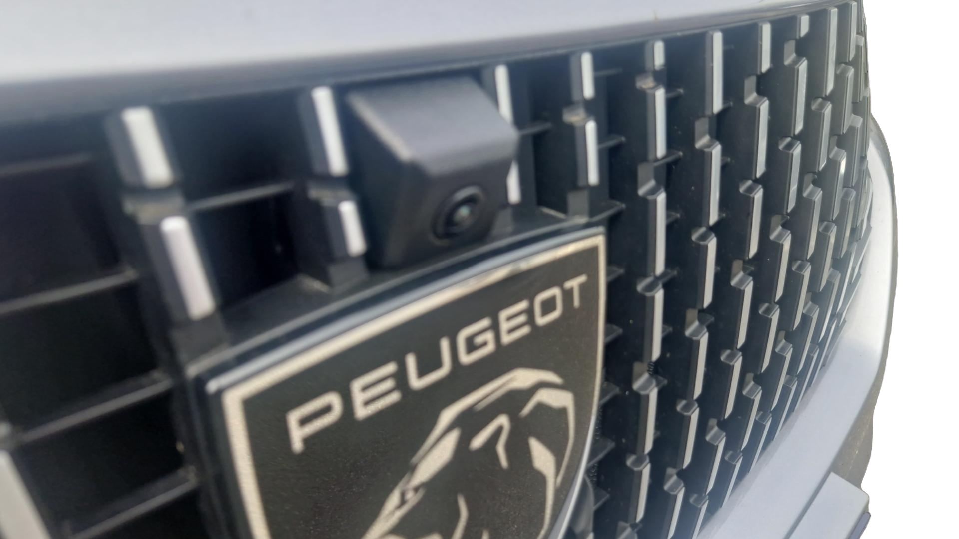 Photo 20 du véhicule PEUGEOT 2008