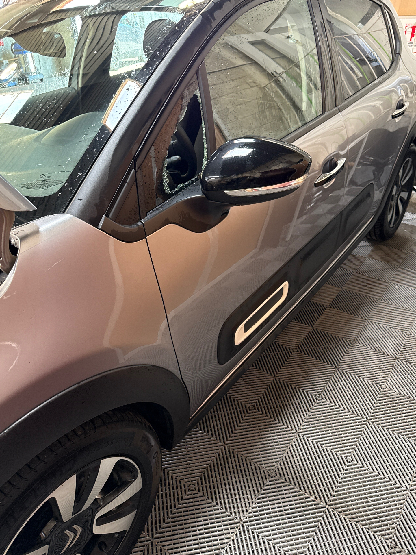 Photo 42 du véhicule CITROEN C3
