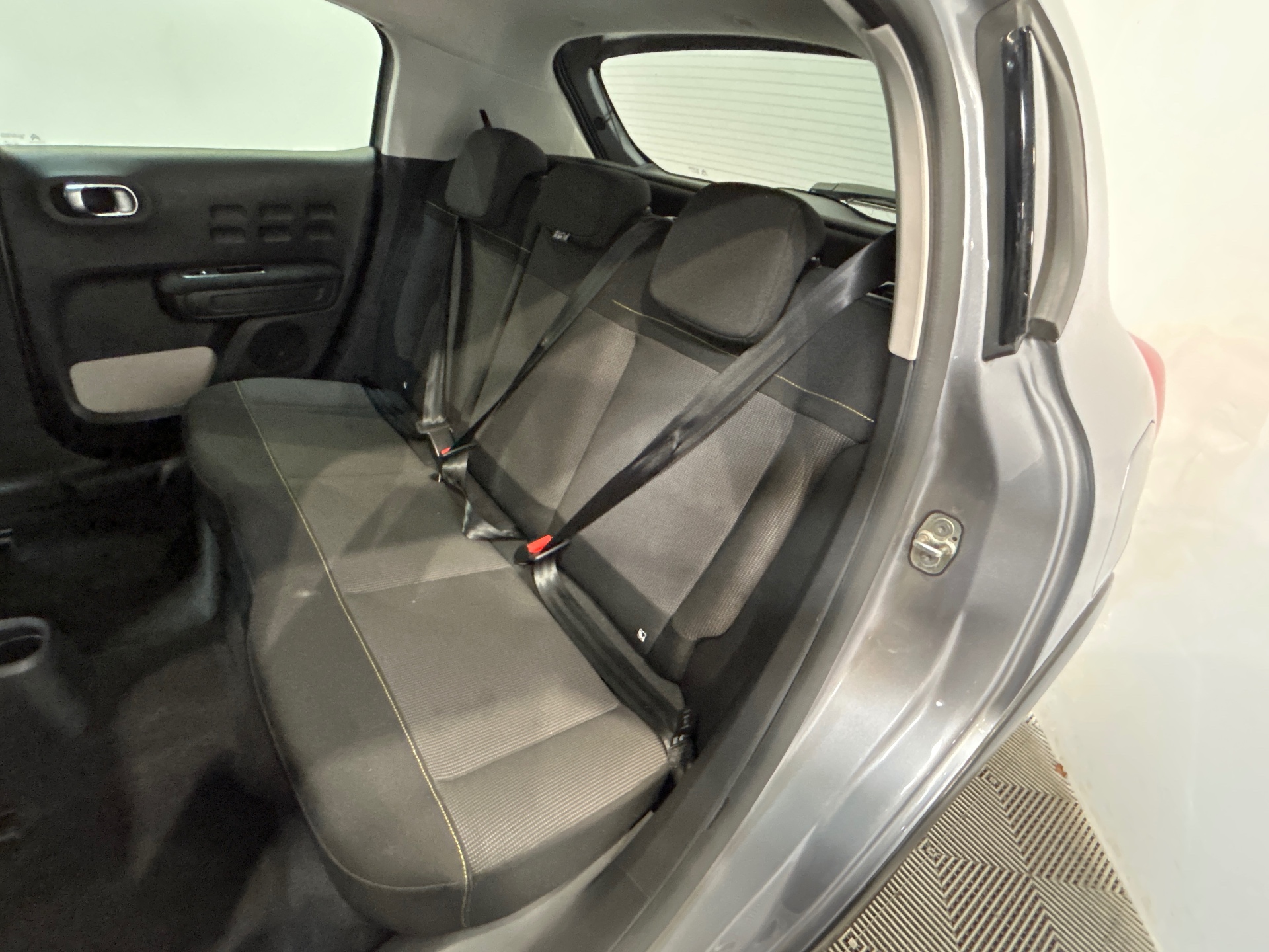 Photo 10 du véhicule CITROEN C3