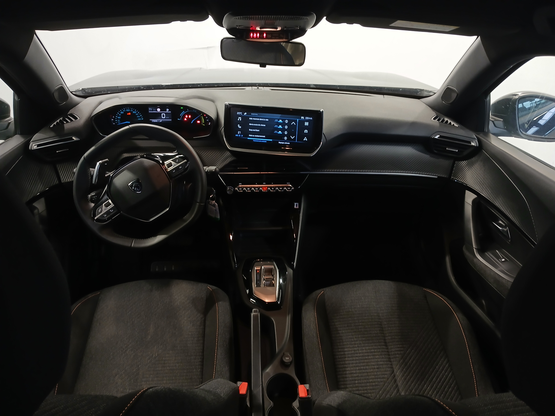 Photo 29 du véhicule PEUGEOT 2008