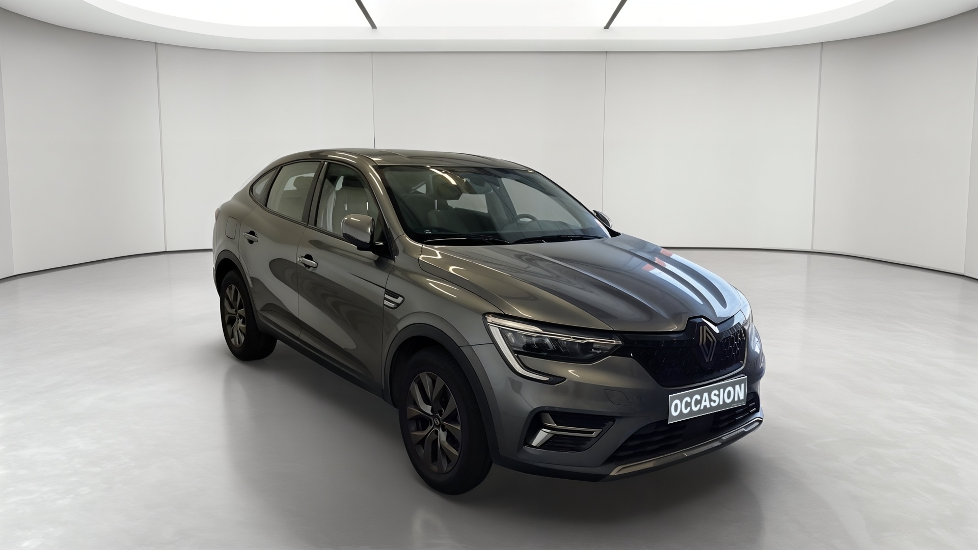 Photo 3 du véhicule RENAULT ARKANA