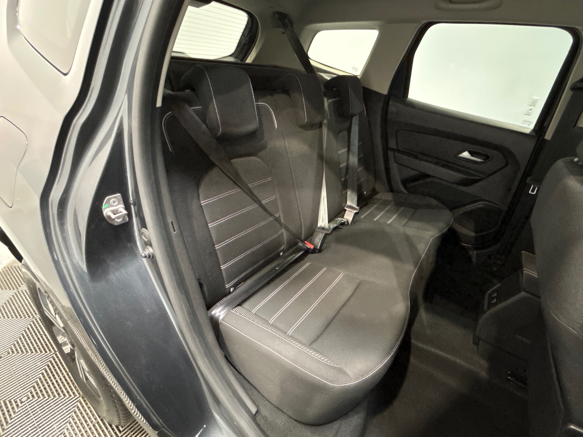 Photo 35 du véhicule DACIA DUSTER