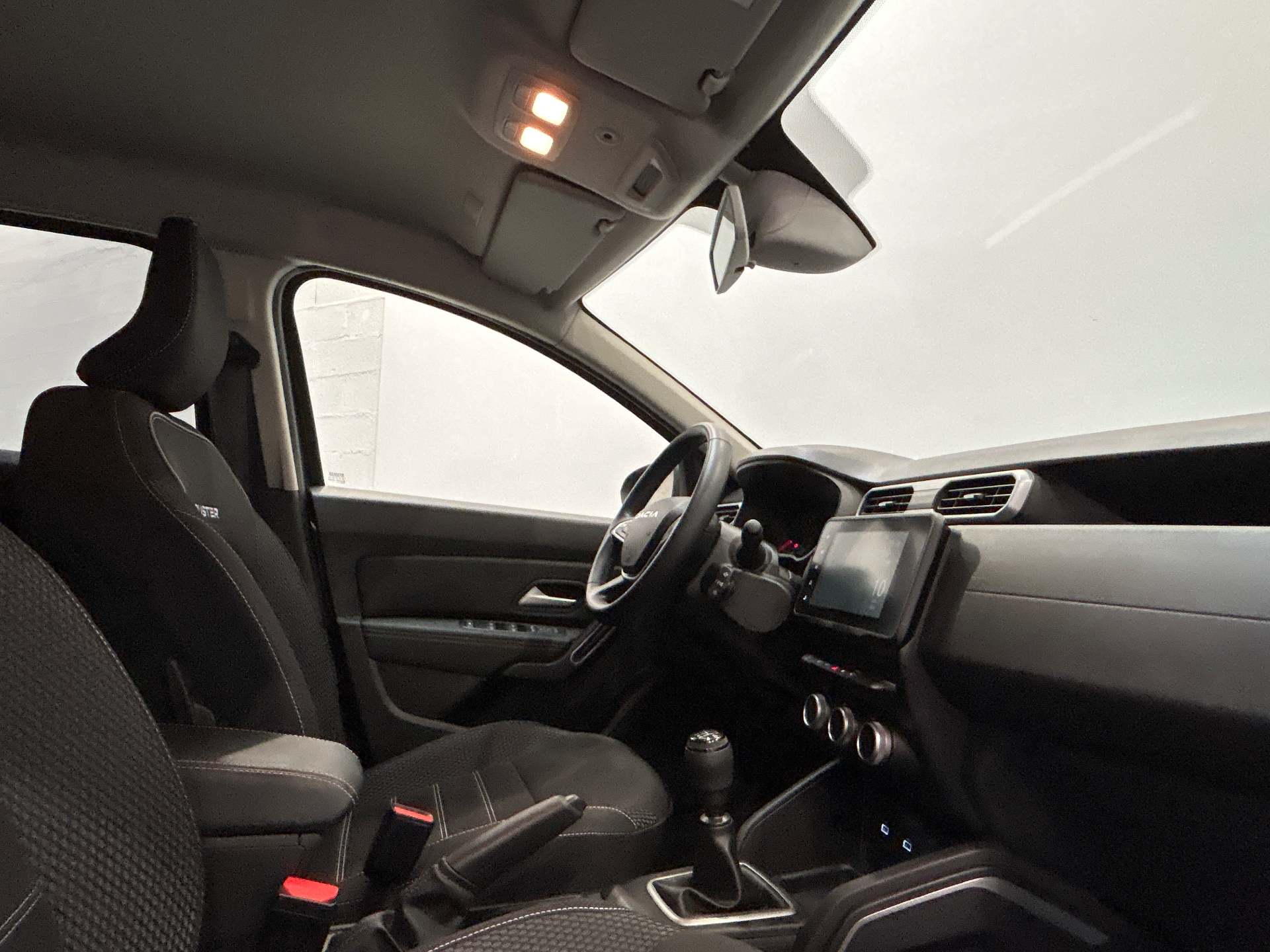 Photo 21 du véhicule DACIA DUSTER