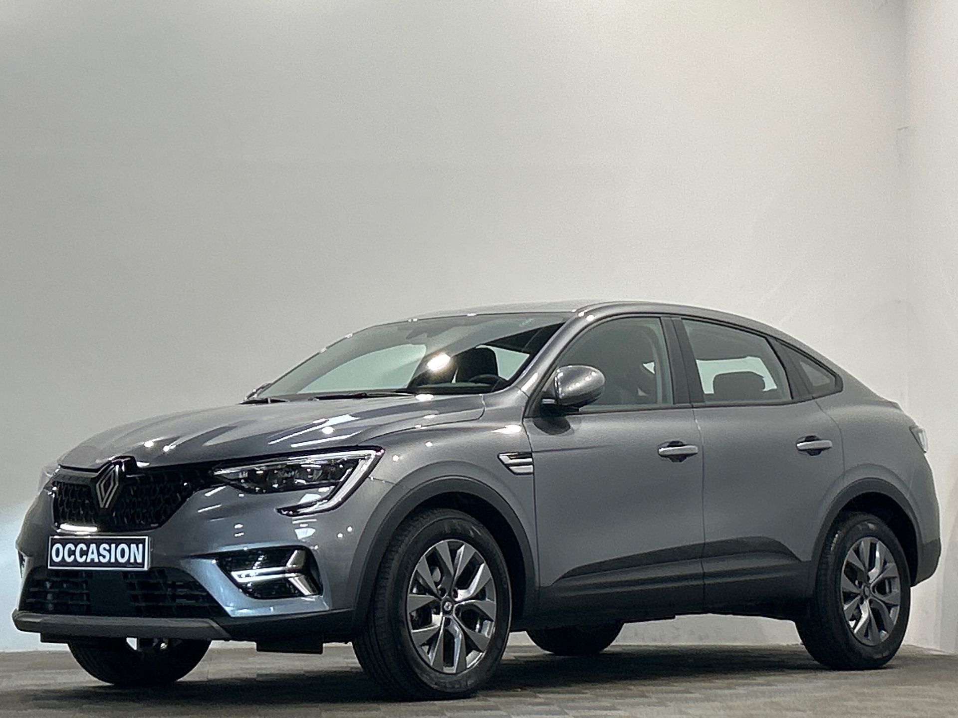 Photo principale du véhicule RENAULT ARKANA