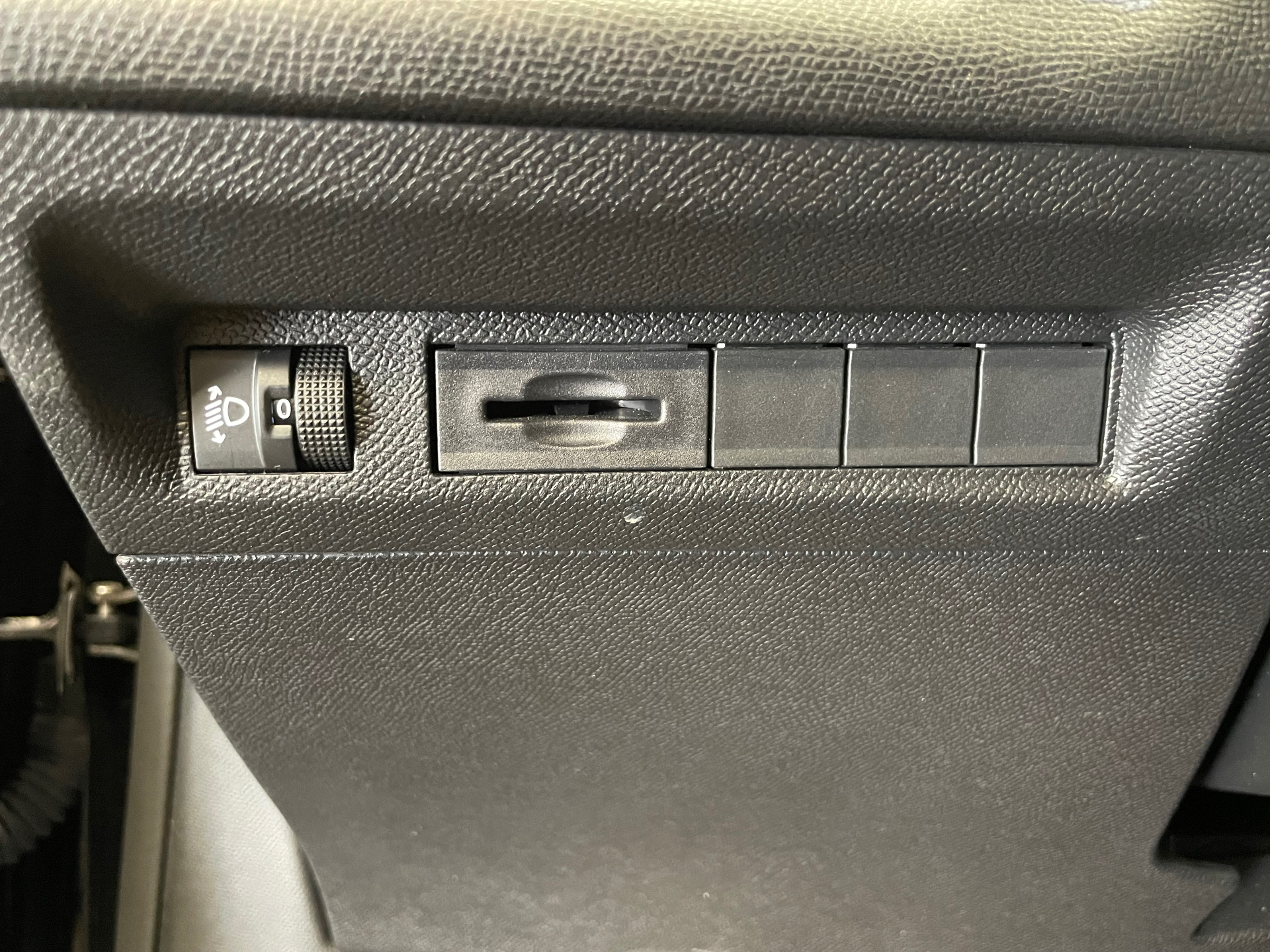 Photo 17 du véhicule PEUGEOT 408