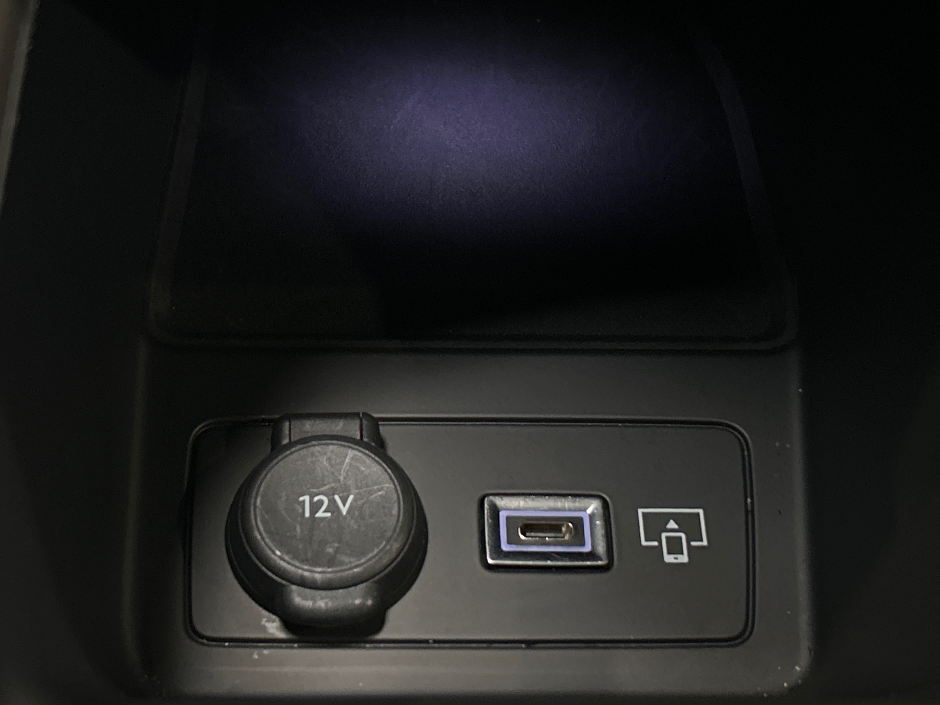 Photo 20 du véhicule PEUGEOT 408