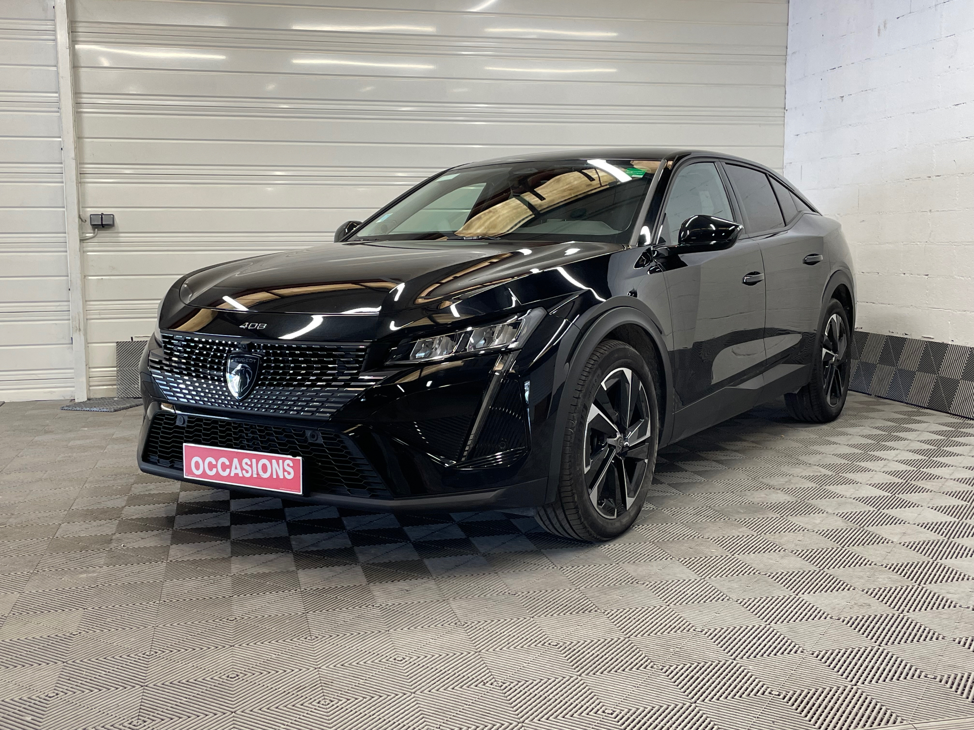 PEUGEOT 408