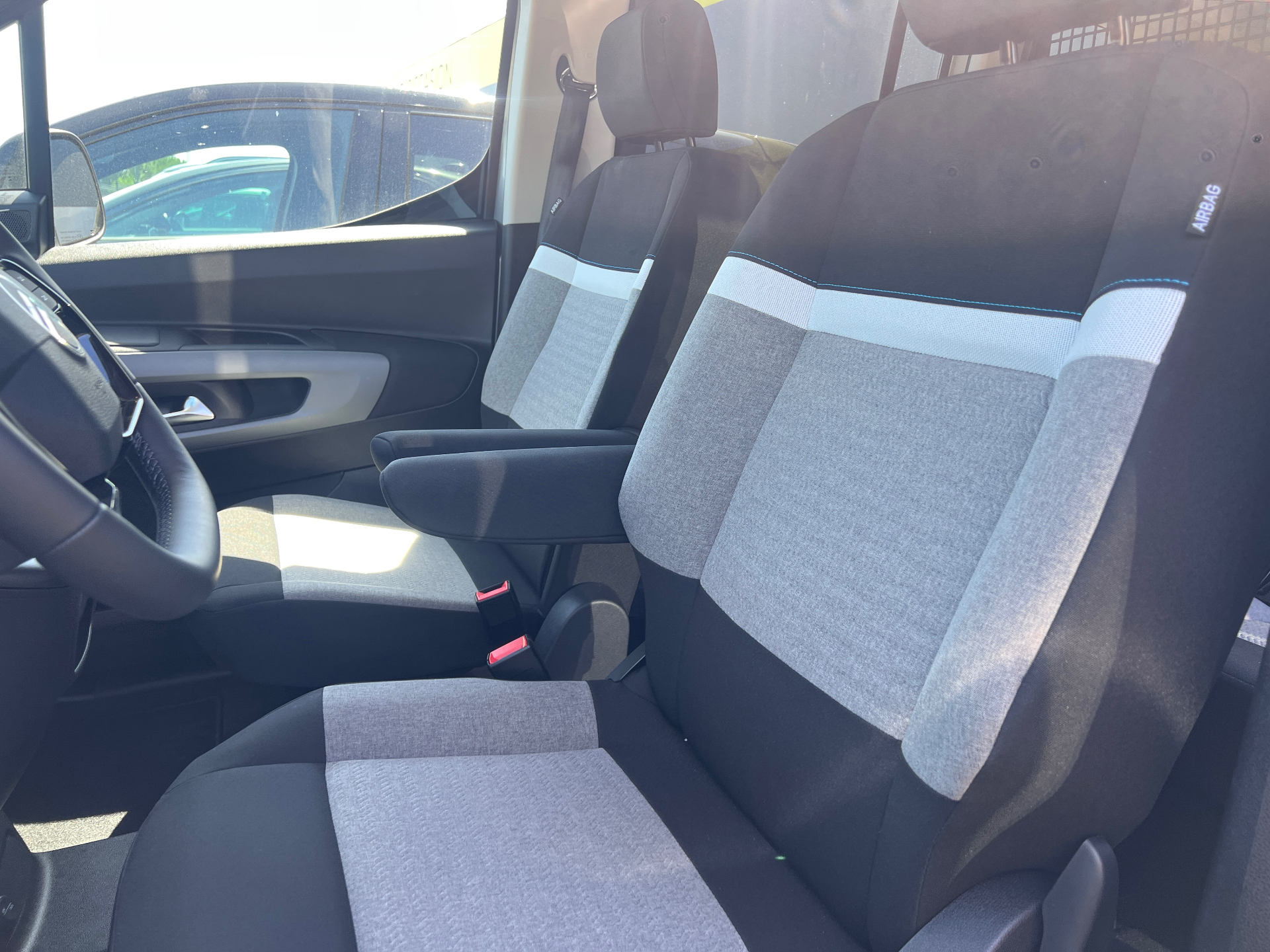 CITROEN BERLINGO VAN 2026 — photo 12