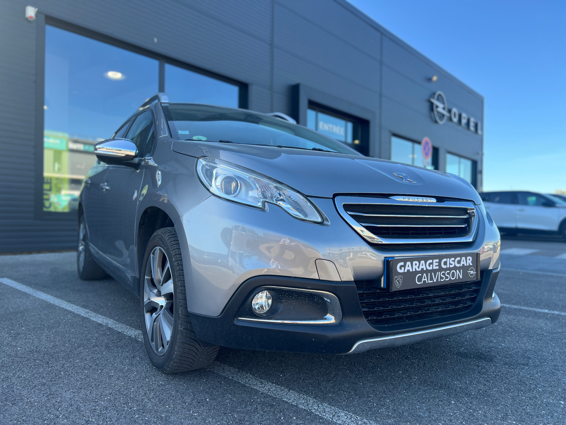 PEUGEOT 2008 2015 — photo 4