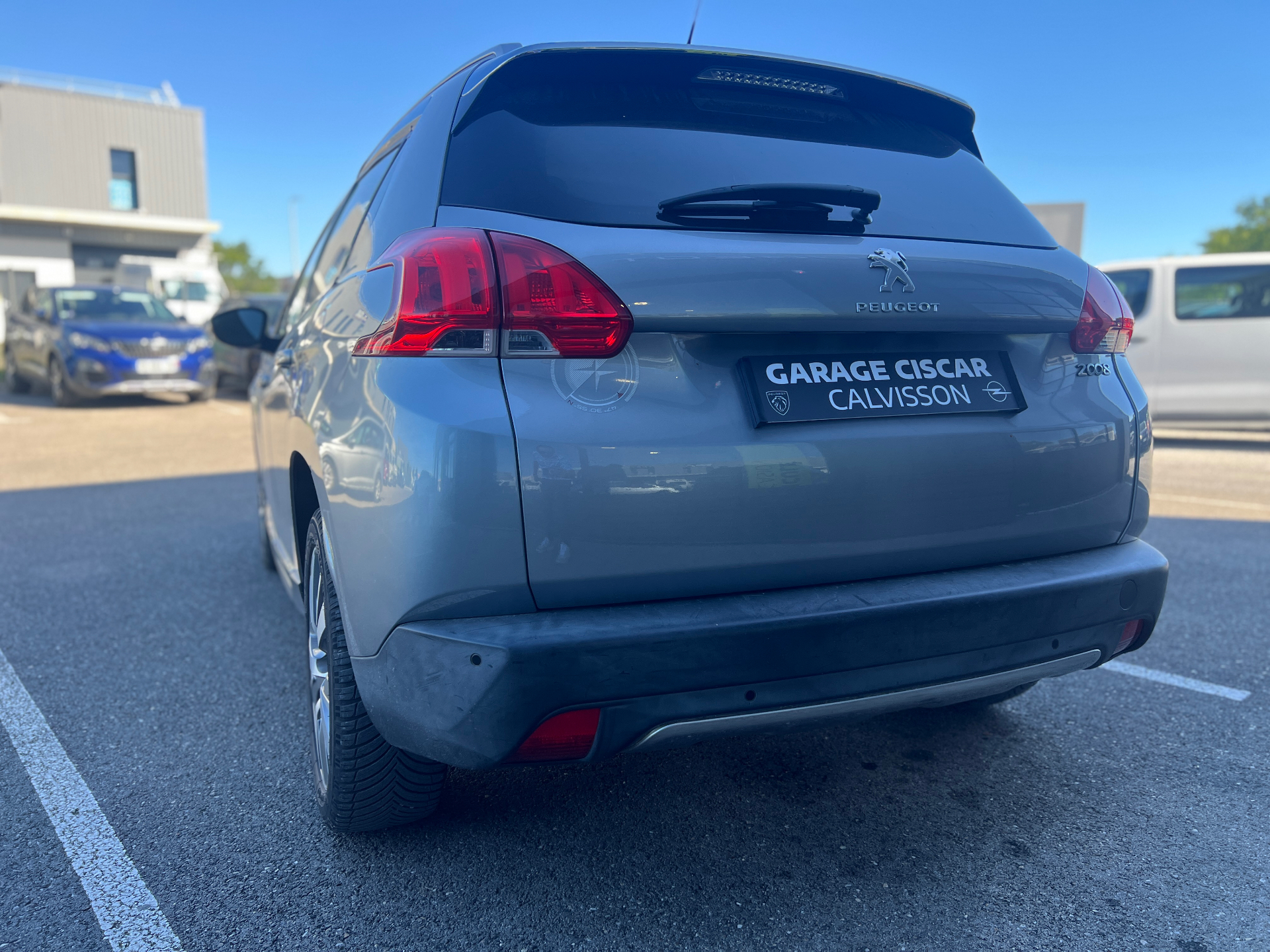 PEUGEOT 2008 2015 — photo 12