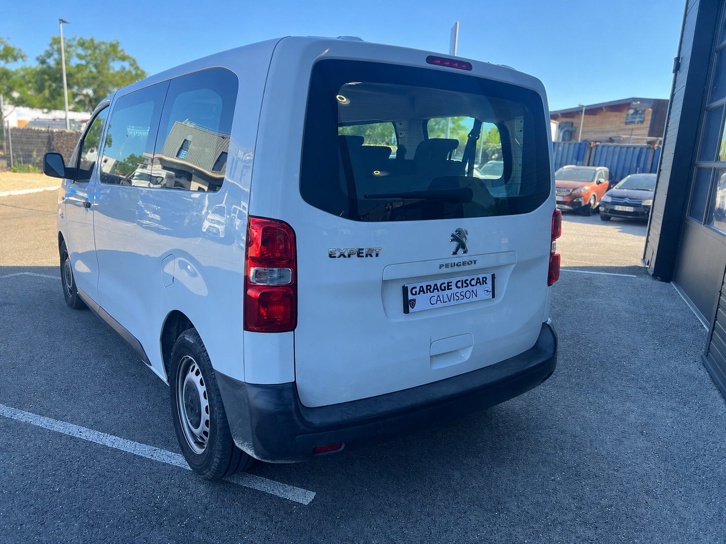 PEUGEOT TRAVELLER 2021 — photo 10