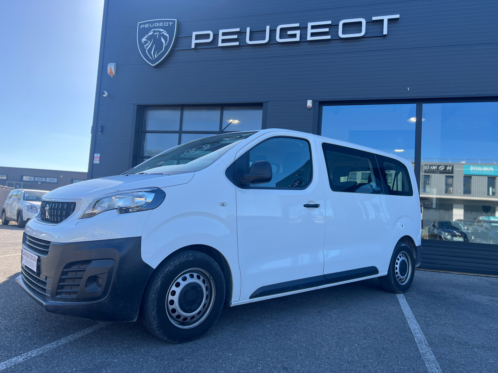 PEUGEOT TRAVELLER 2021 — photo 2