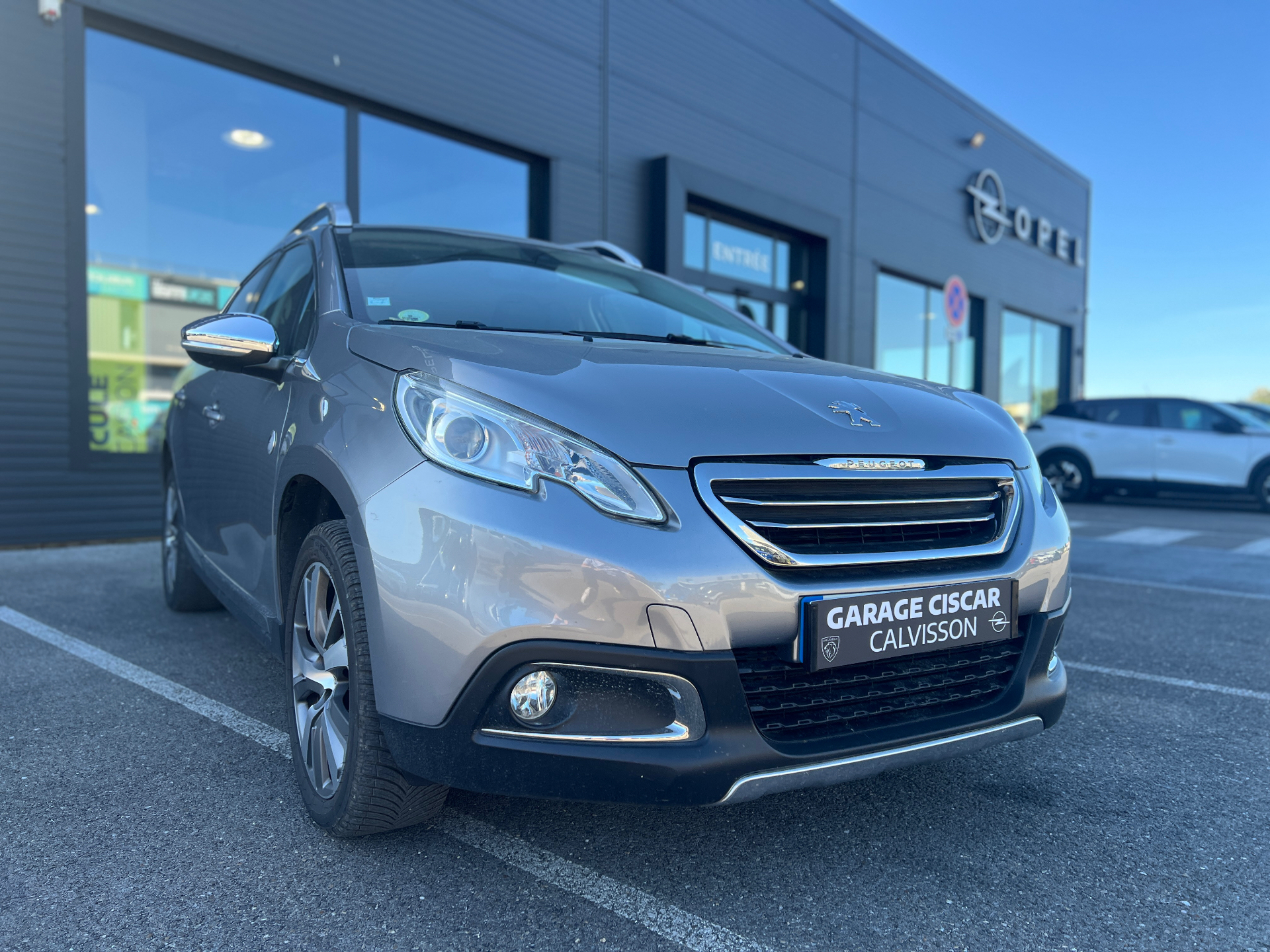 PEUGEOT 2008 2015 — photo 5