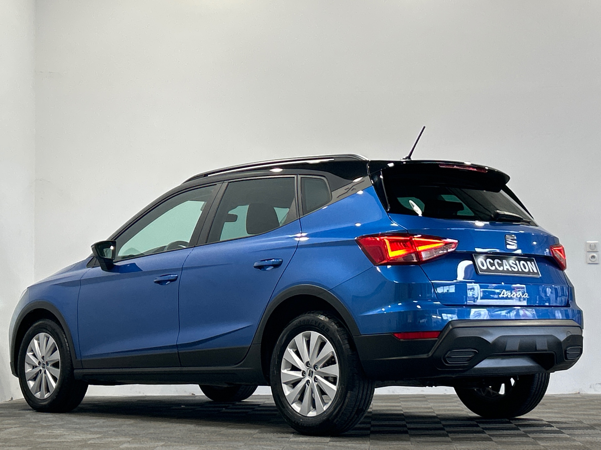 Photo 4 du véhicule SEAT ARONA