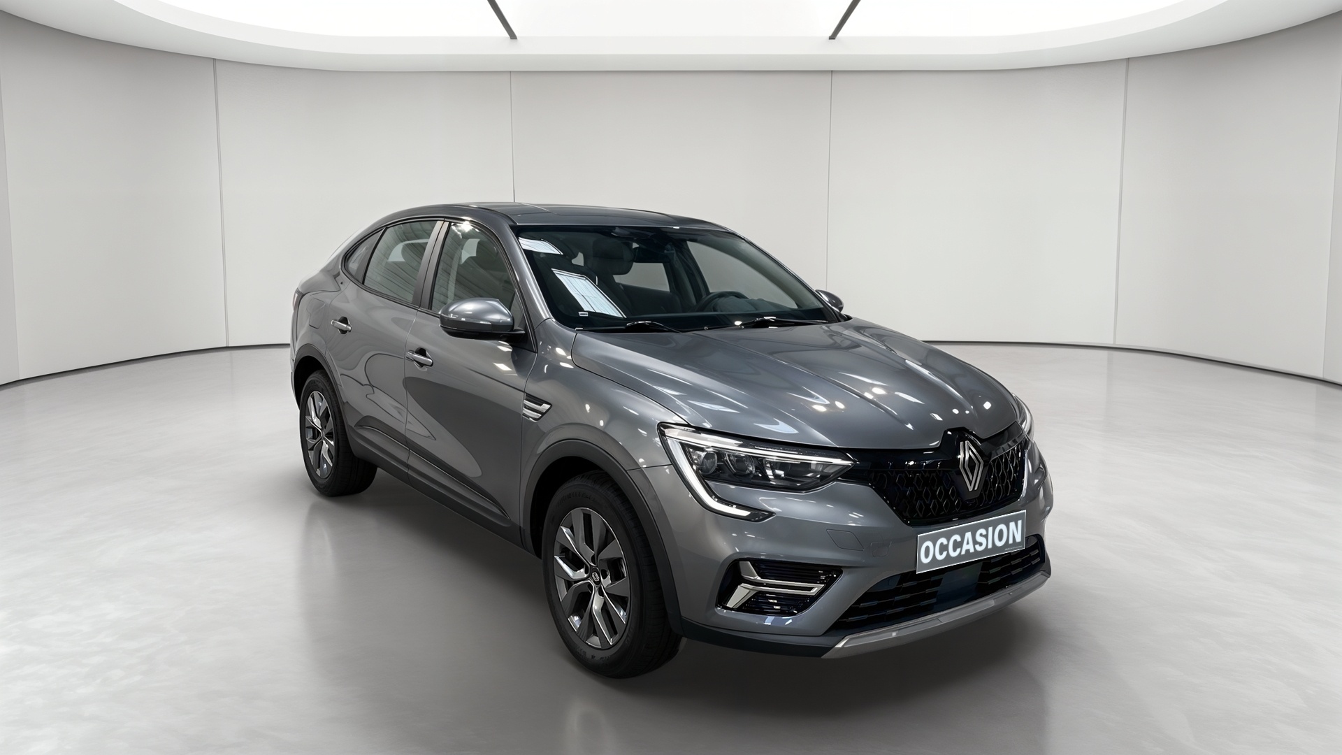Photo 3 du véhicule RENAULT ARKANA