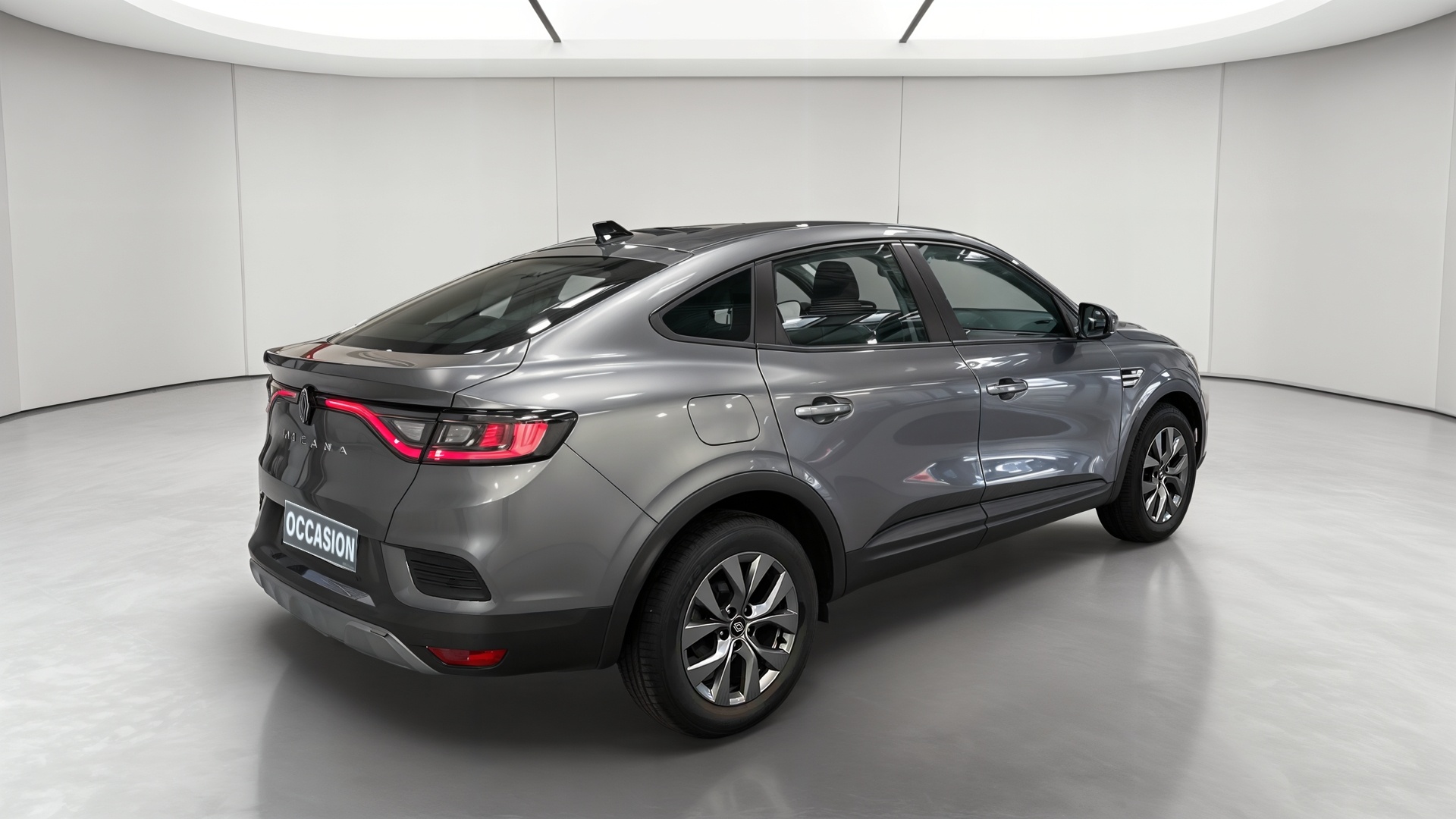 Photo 6 du véhicule RENAULT ARKANA