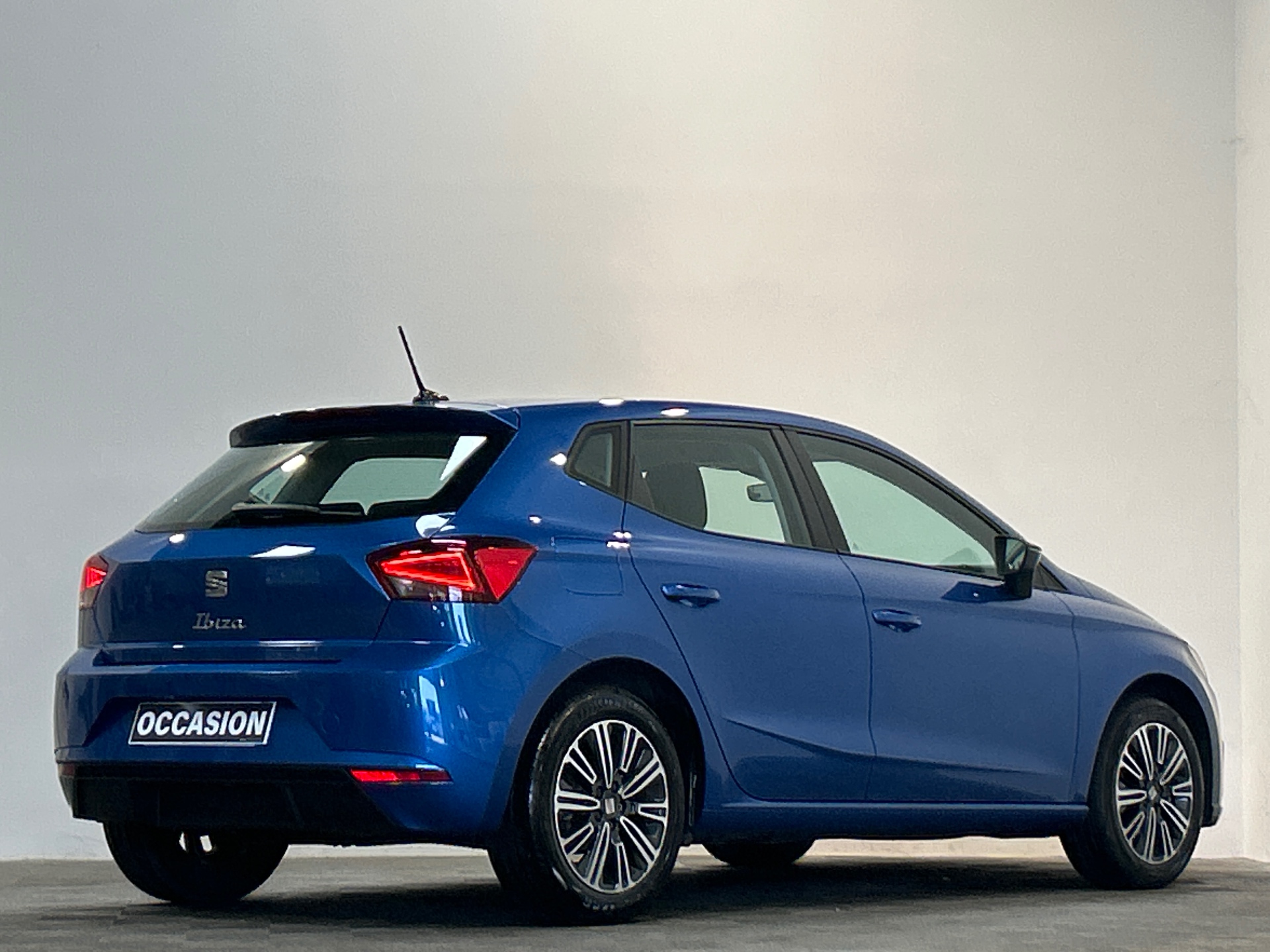 Photo 3 du véhicule SEAT IBIZA