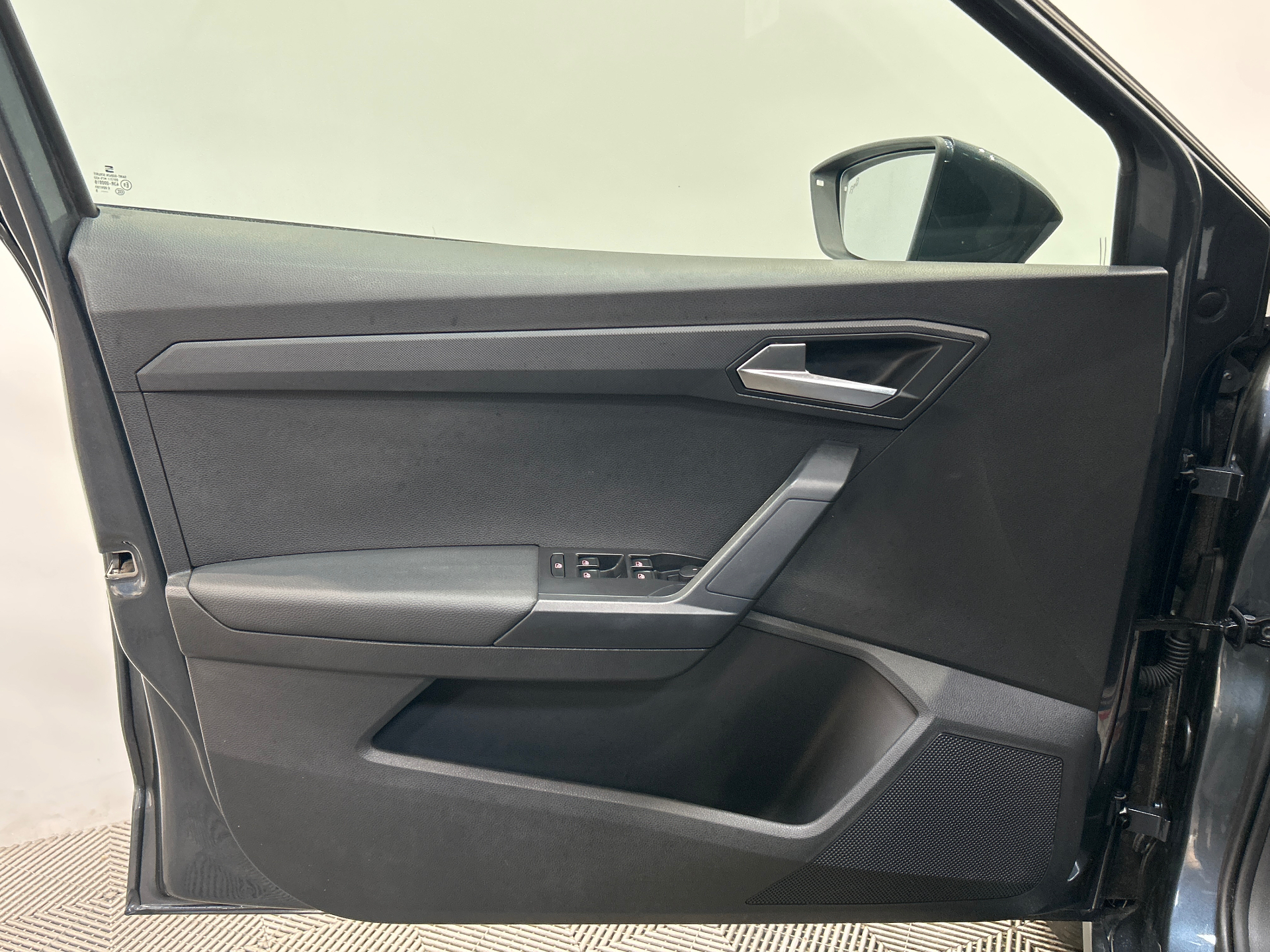 Photo 27 du véhicule SEAT ARONA