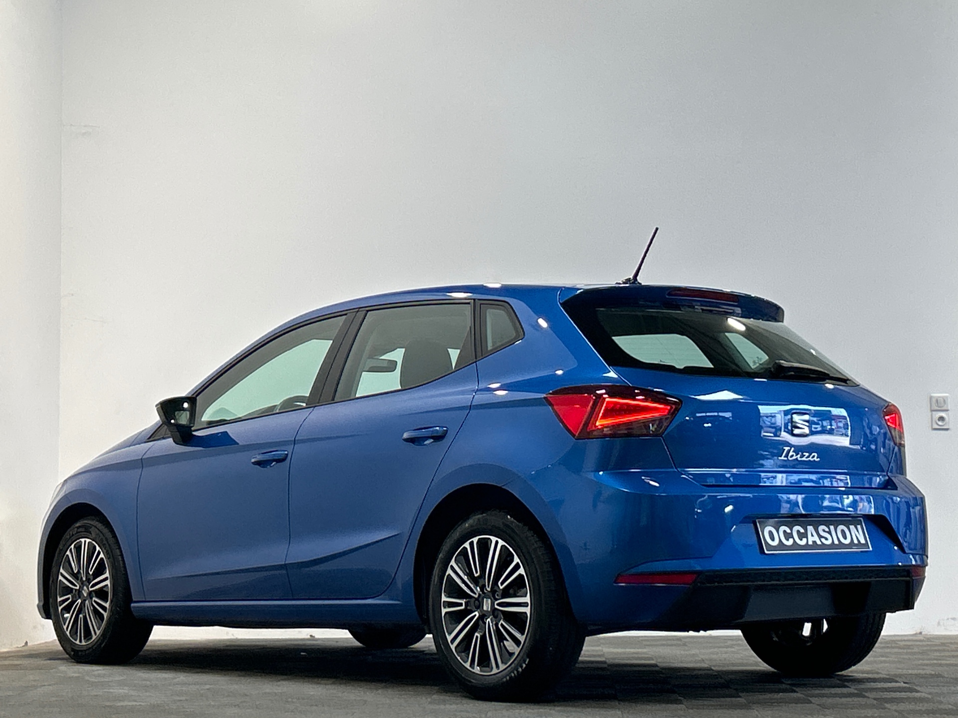 Photo 4 du véhicule SEAT IBIZA