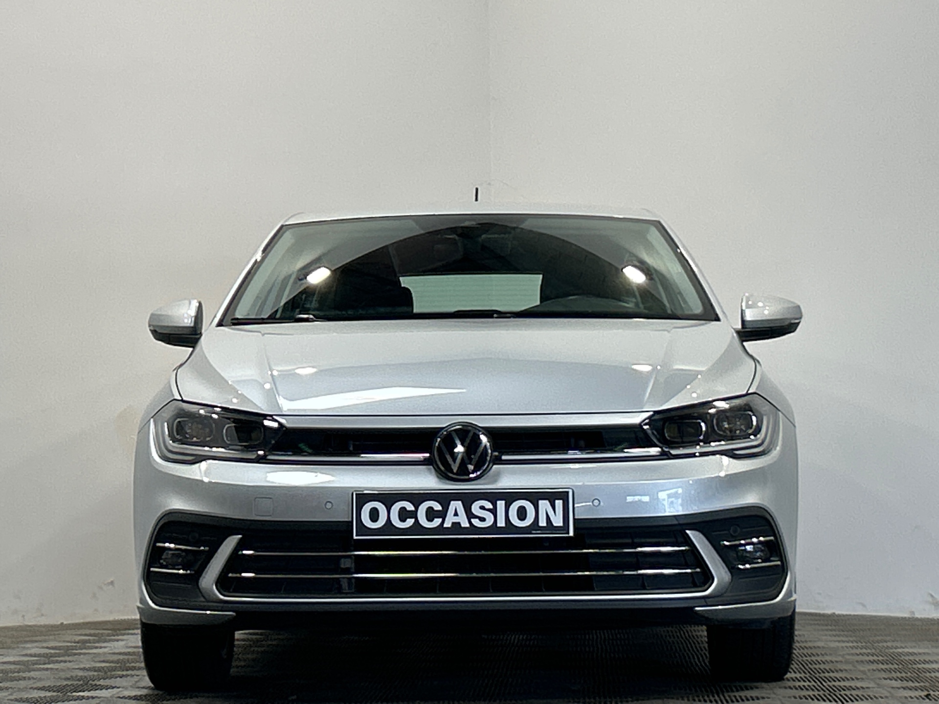 Photo 5 du véhicule VOLKSWAGEN POLO