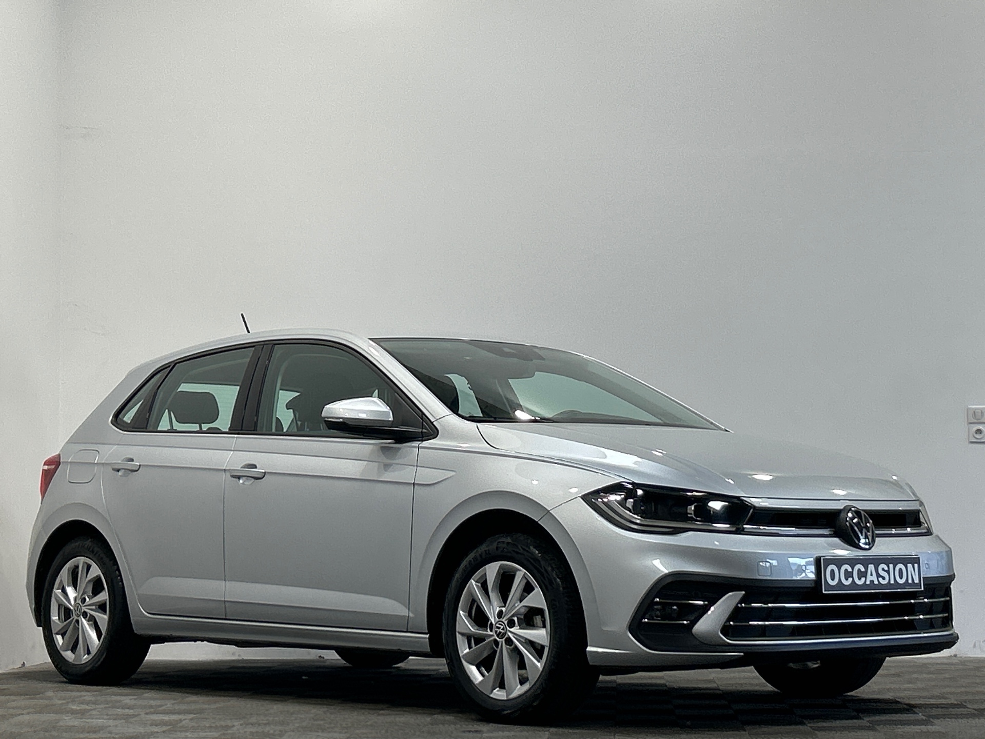 Photo 2 du véhicule VOLKSWAGEN POLO