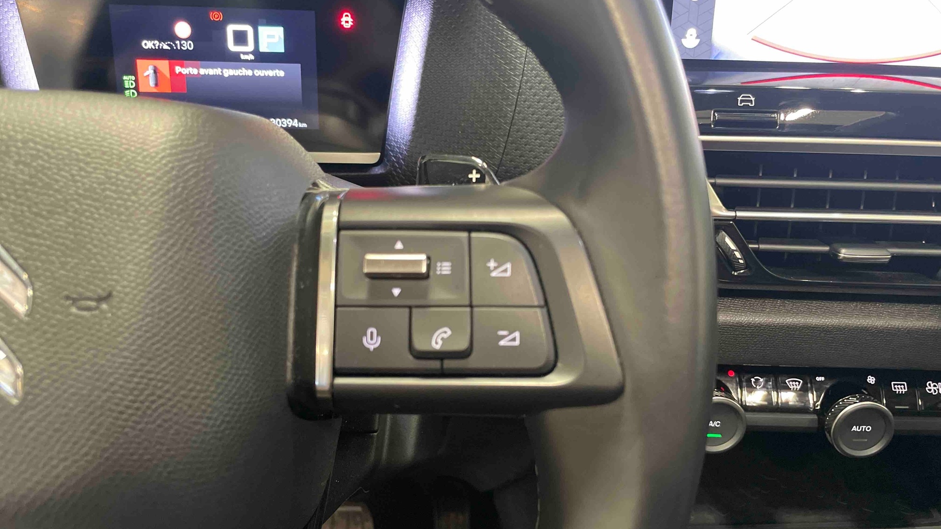Photo 20 du véhicule CITROEN C4