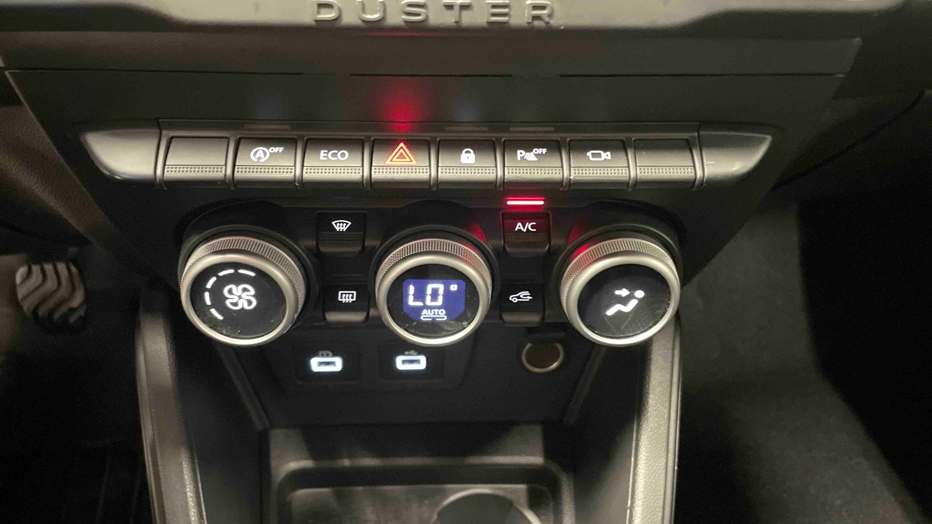 Photo 18 du véhicule DACIA DUSTER
