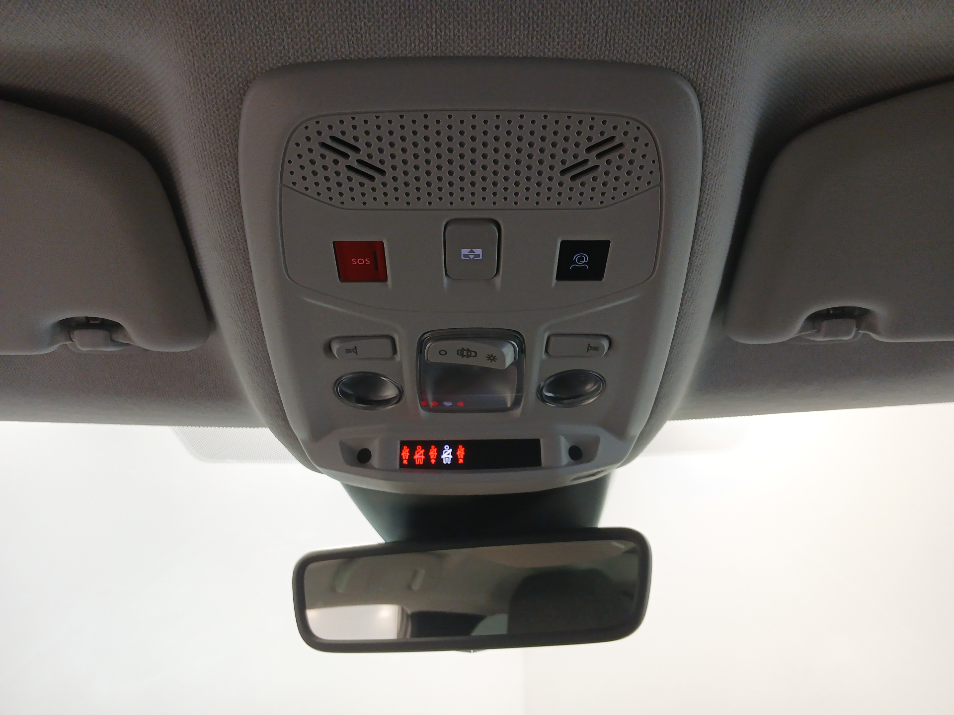 Photo 26 du véhicule CITROEN C4