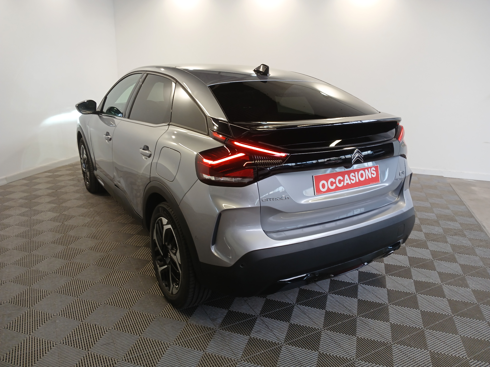 Photo 34 du véhicule CITROEN C4