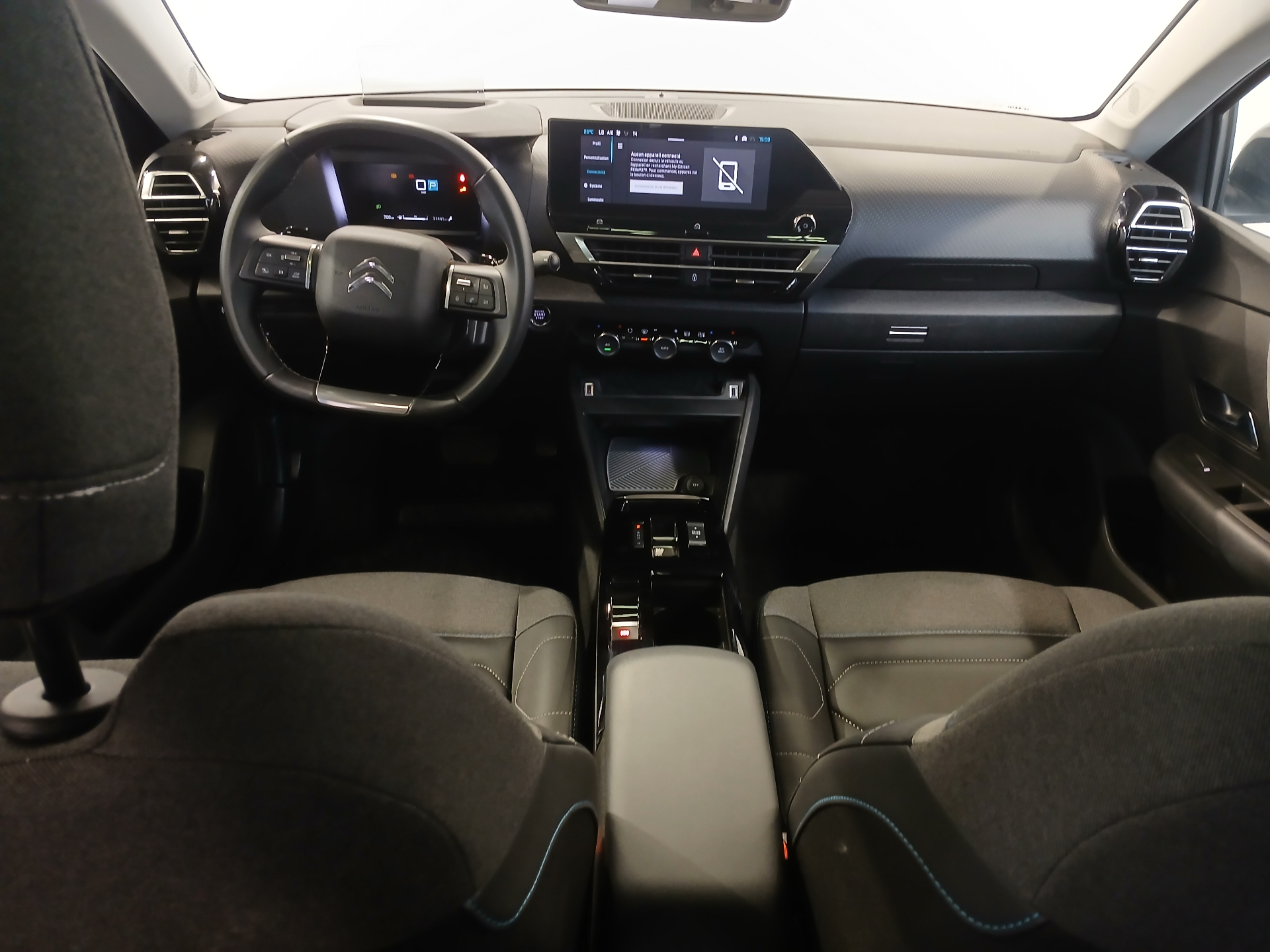 Photo 30 du véhicule CITROEN C4