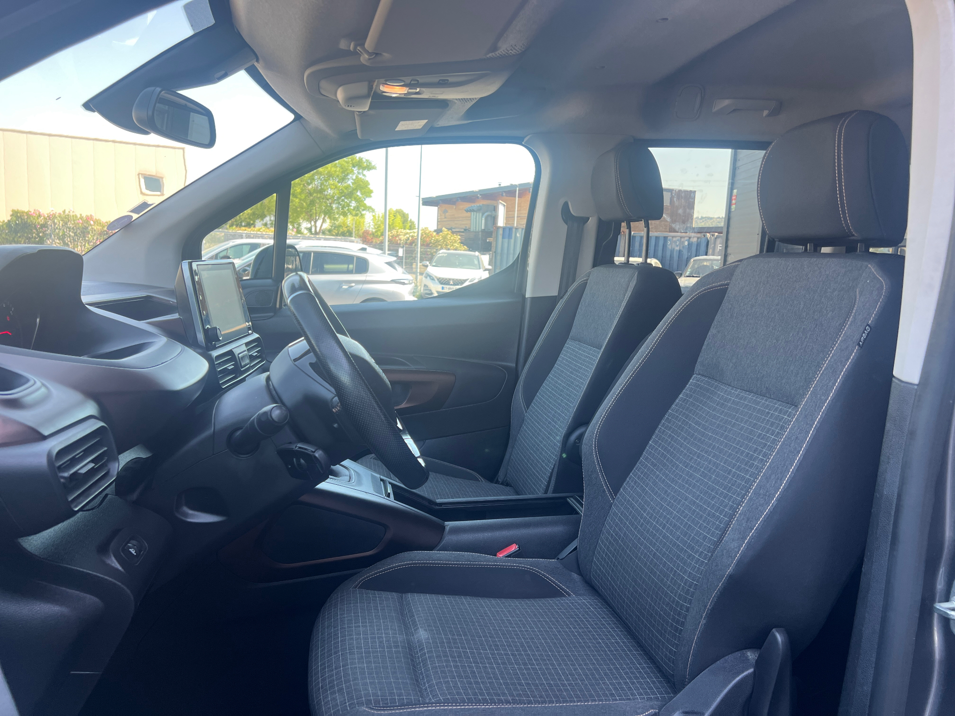 PEUGEOT RIFTER 2019 — photo 5