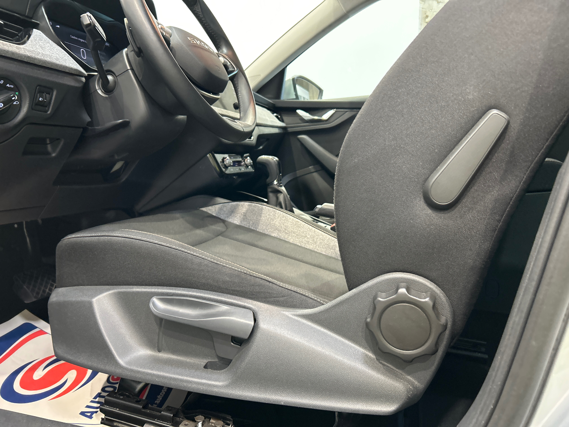 Photo 32 du véhicule SKODA SCALA