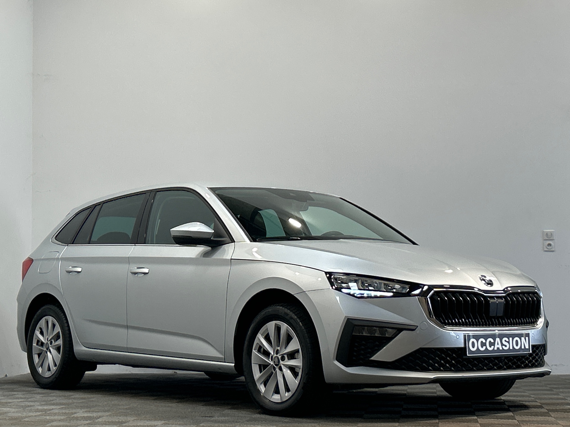 Photo 2 du véhicule SKODA SCALA