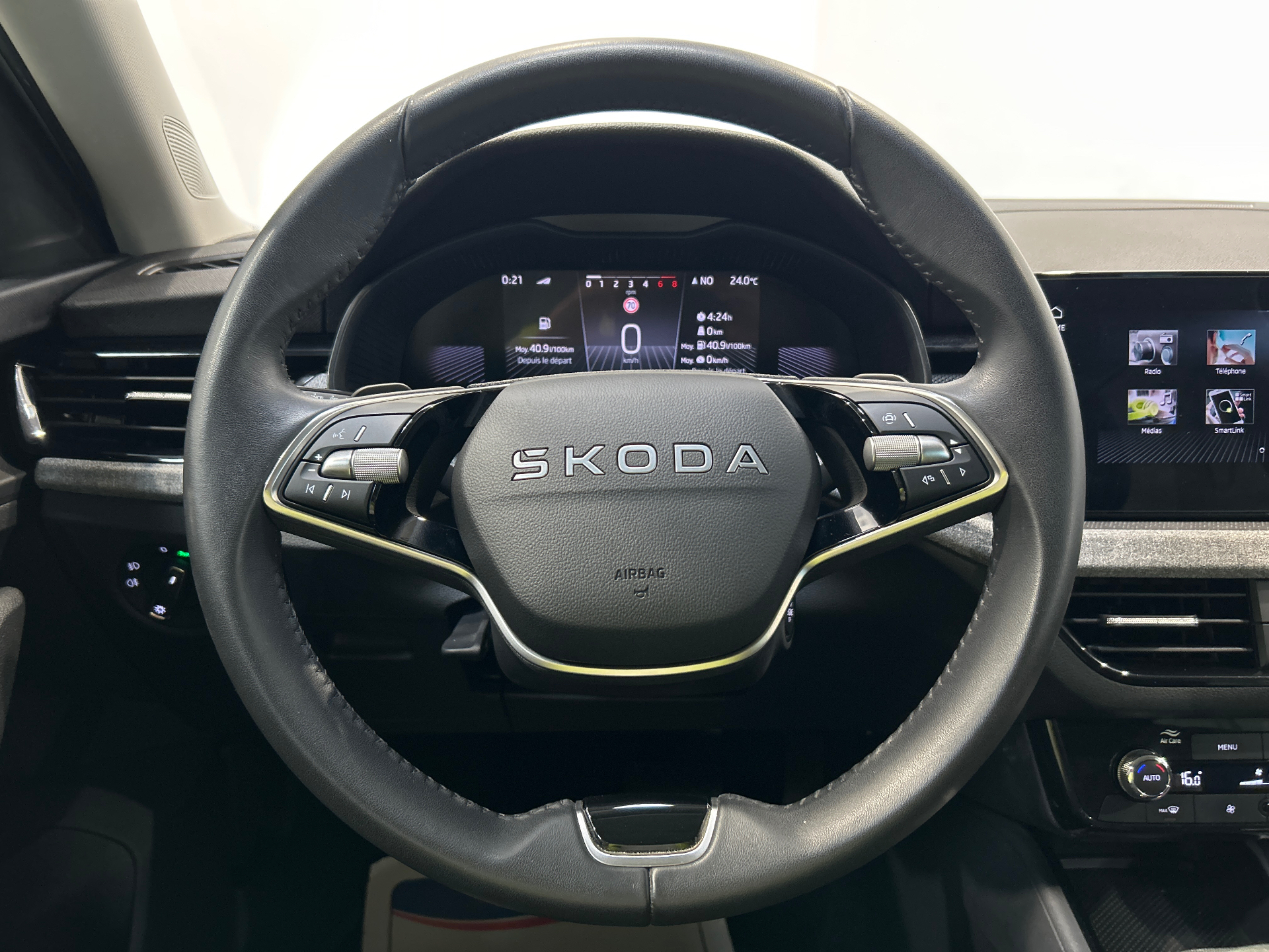 Photo 11 du véhicule SKODA SCALA