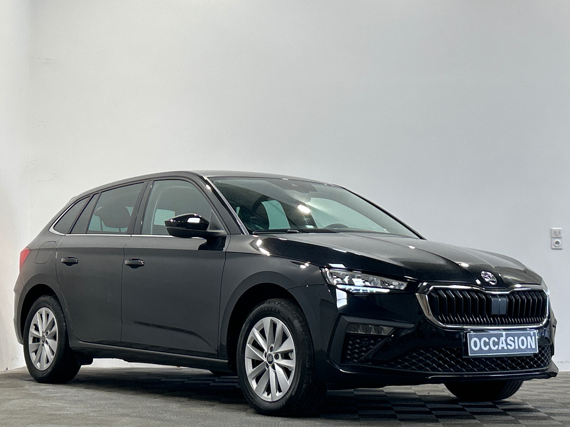 Photo 2 du véhicule SKODA SCALA