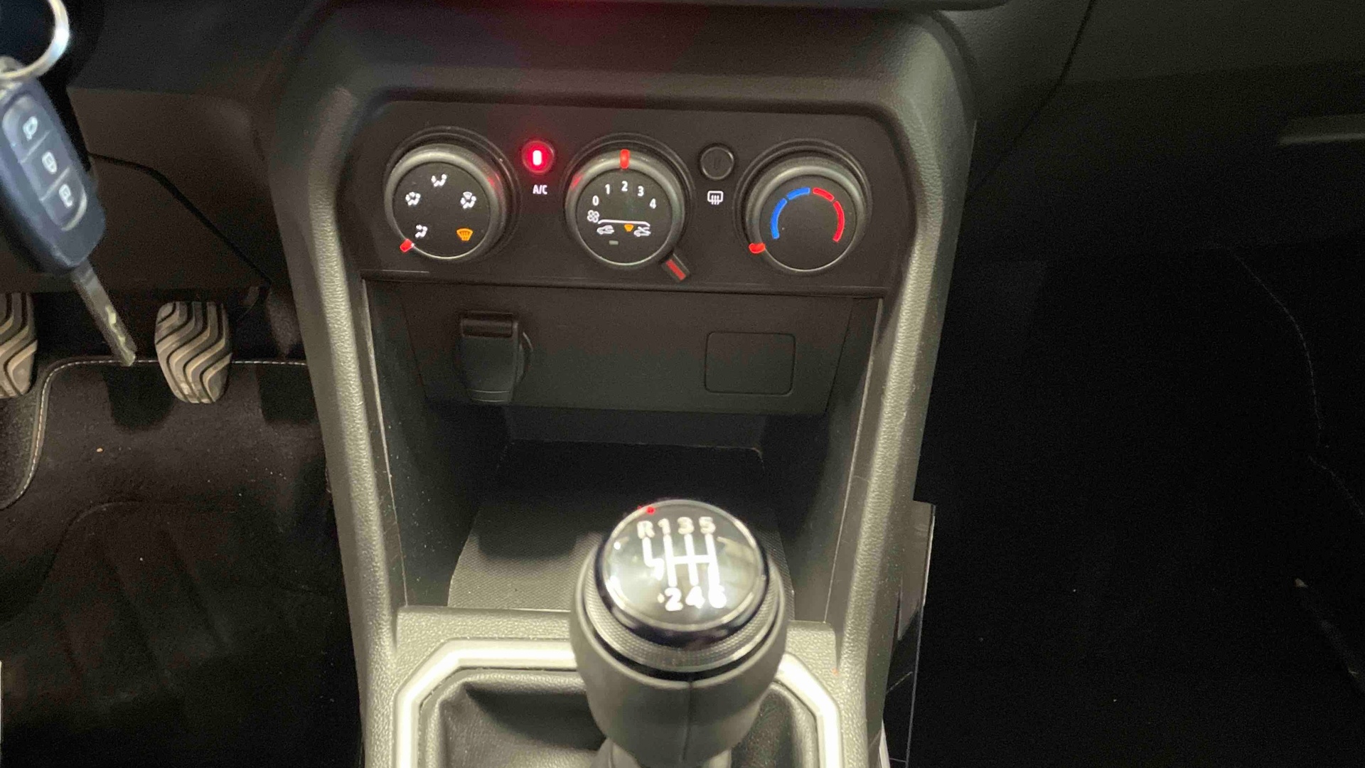 Photo 14 du véhicule DACIA SANDERO