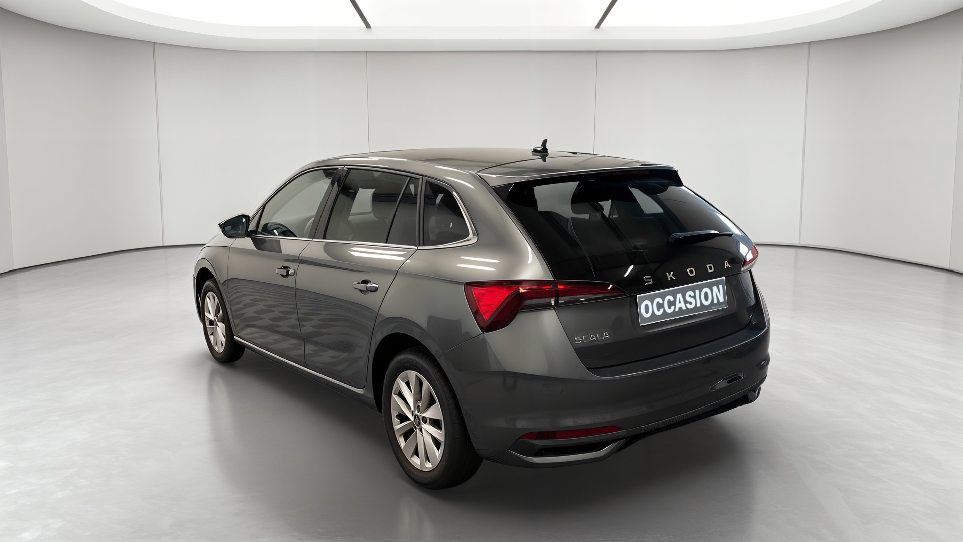 Photo 4 du véhicule SKODA SCALA