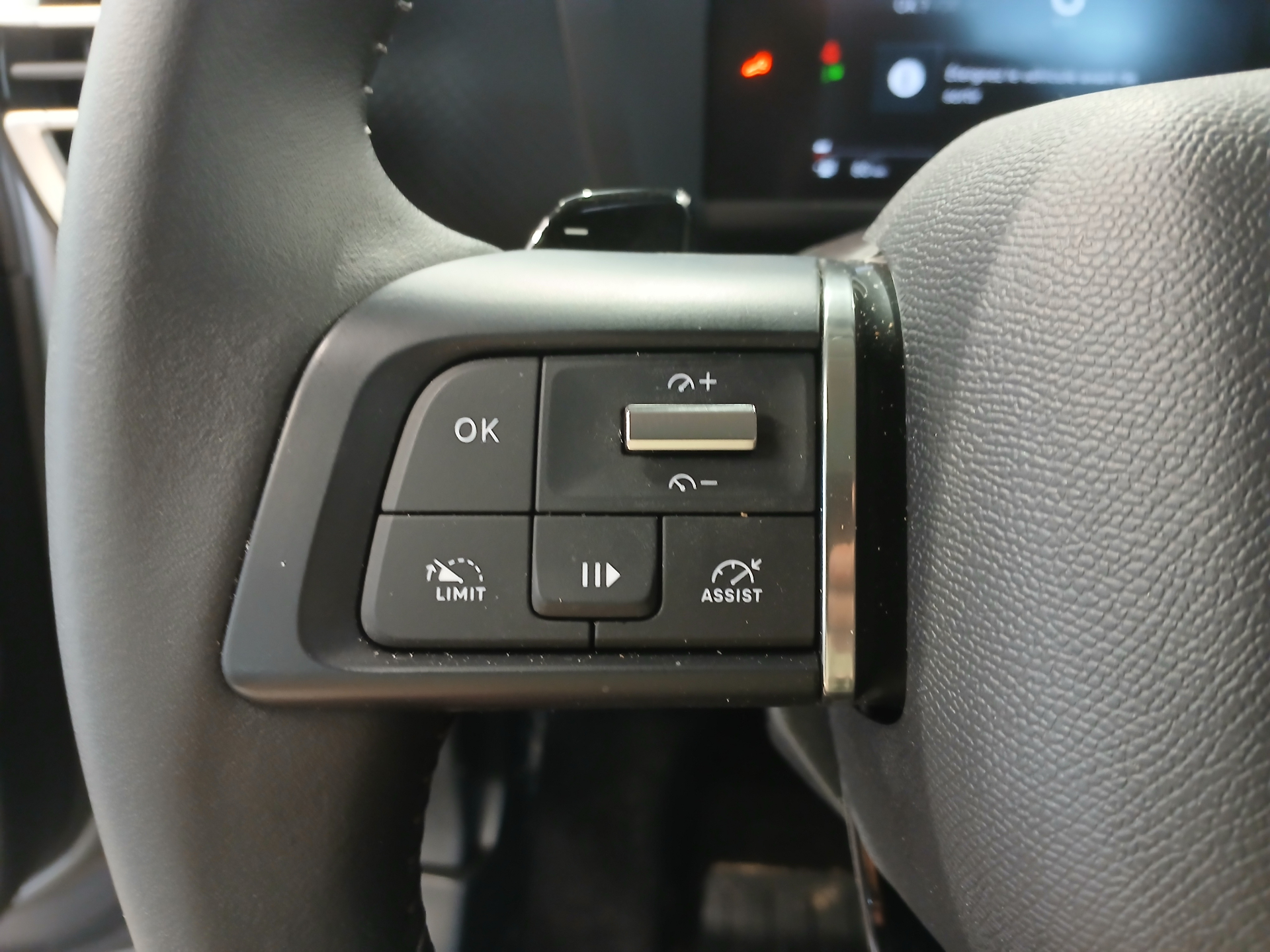 Photo 12 du véhicule CITROEN C4